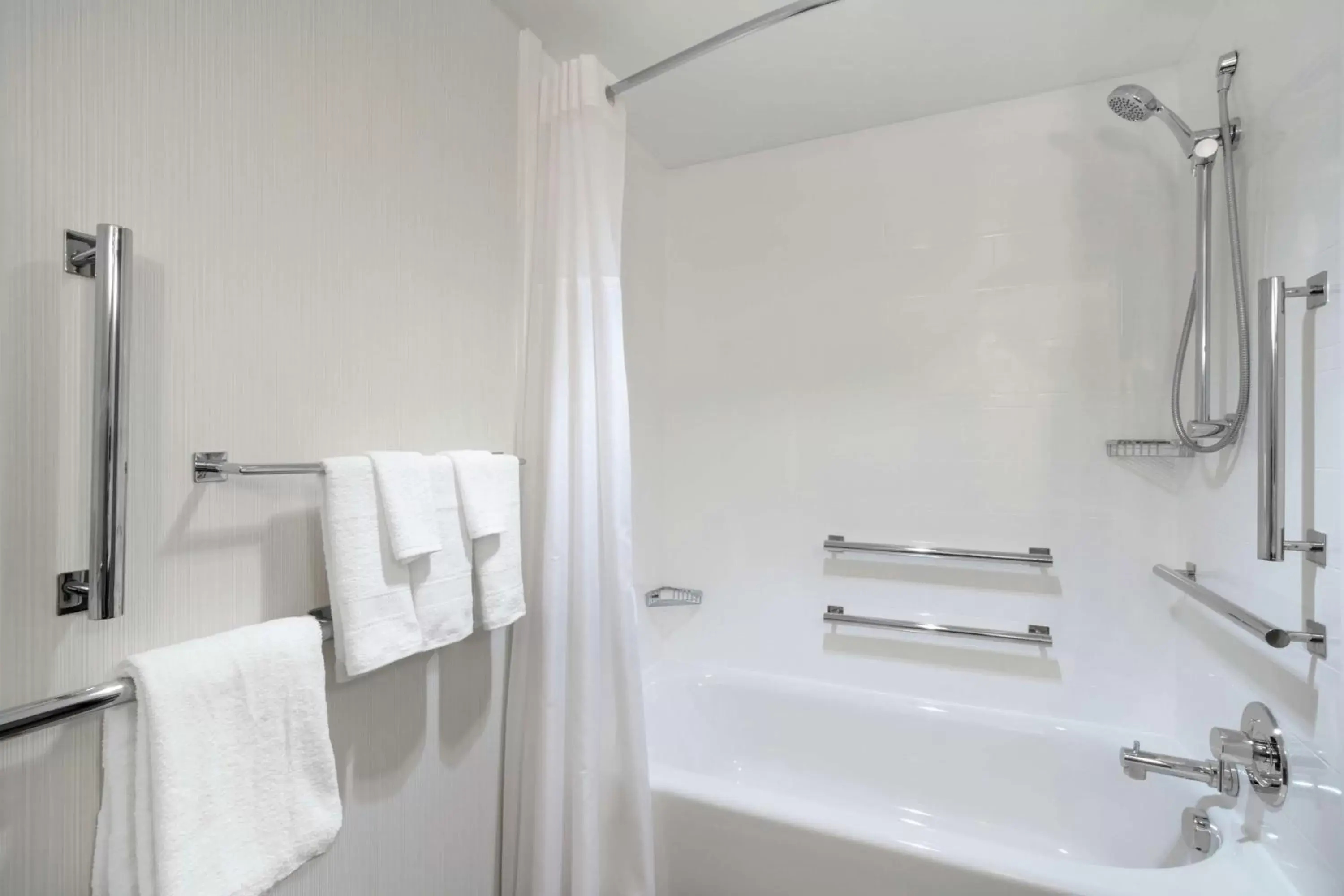 Bathroom in Hampton Inn Downingtown/Exton Bathroom in Hampton Inn Downingtown/Exton