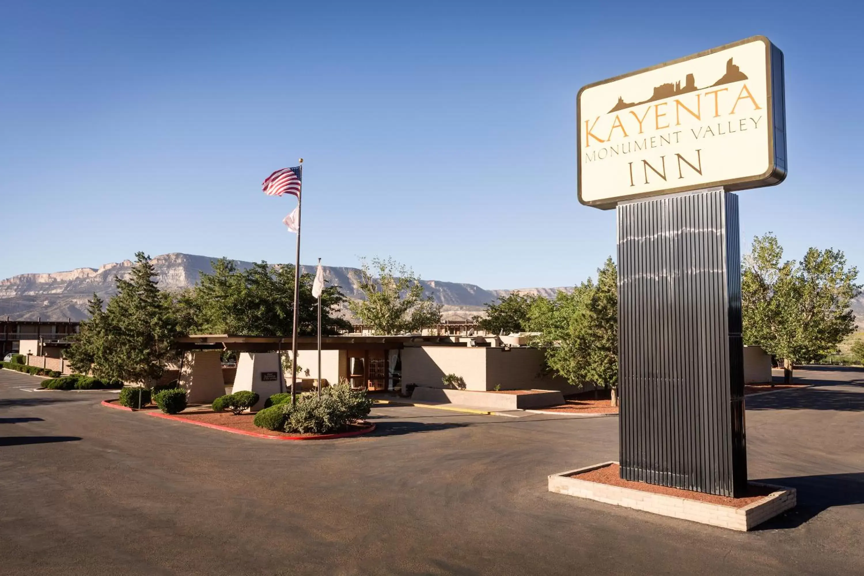 Property building in Kayenta Monument Valley Inn Property building in Kayenta Monument Valley Inn
