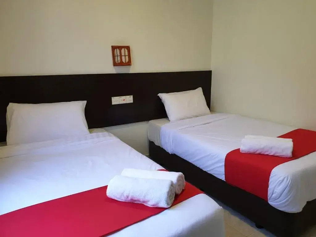 Bed in Fully Hotel Desa Tebrau