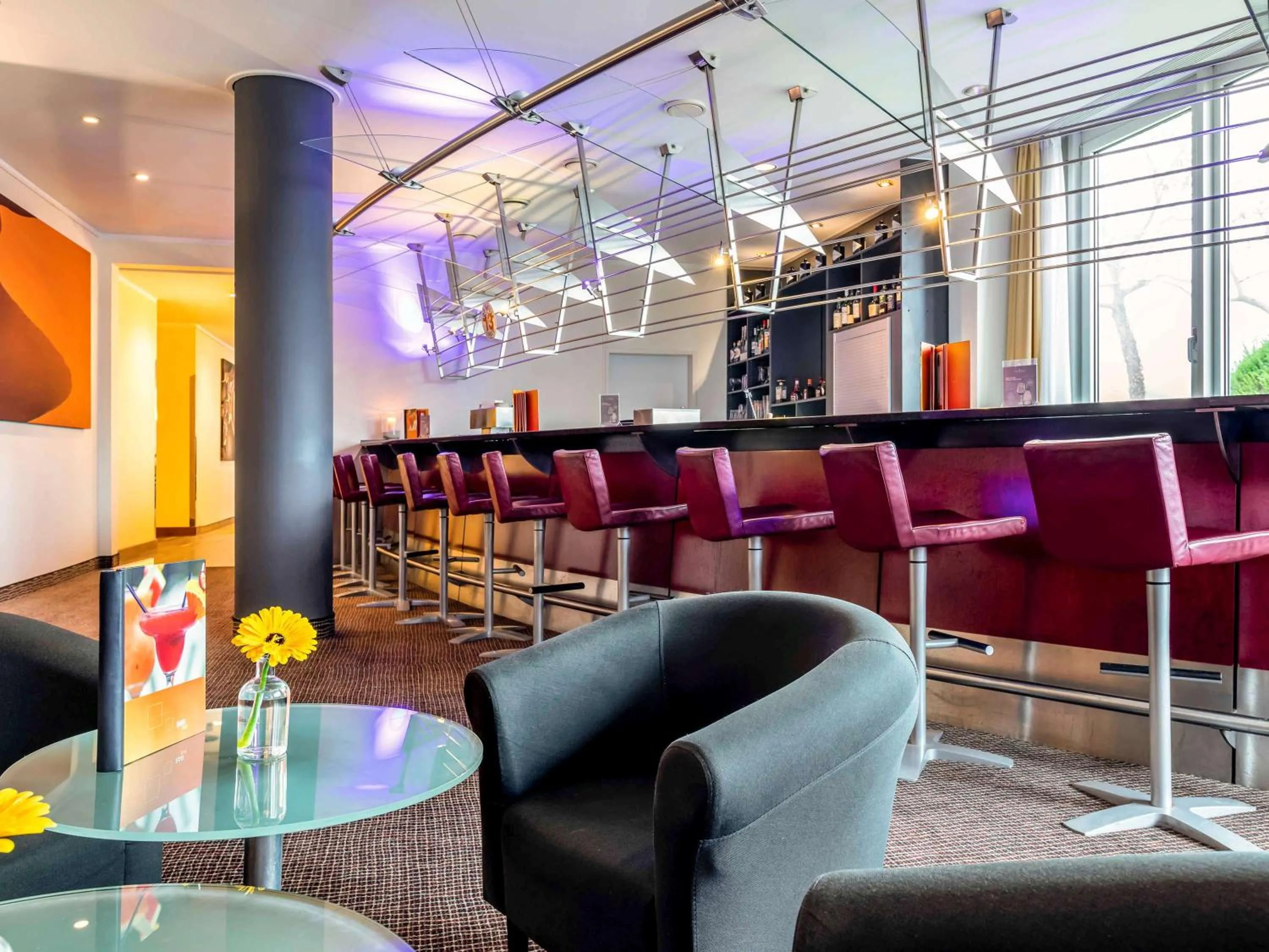 Lounge or bar in Novotel Mainz