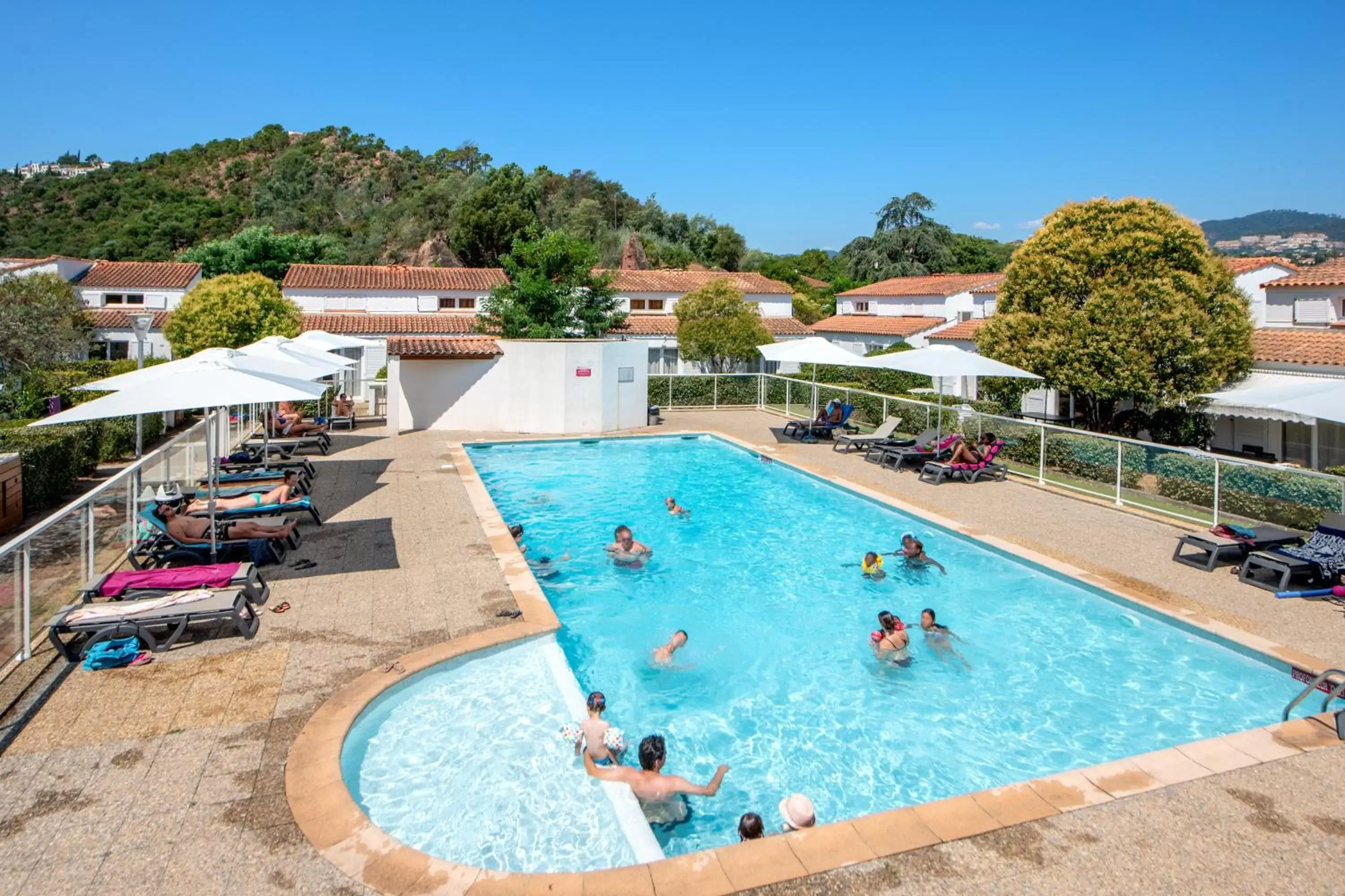 Activities, Pool View in Zenitude Hôtel-Résidences Mandelieu la Napoule