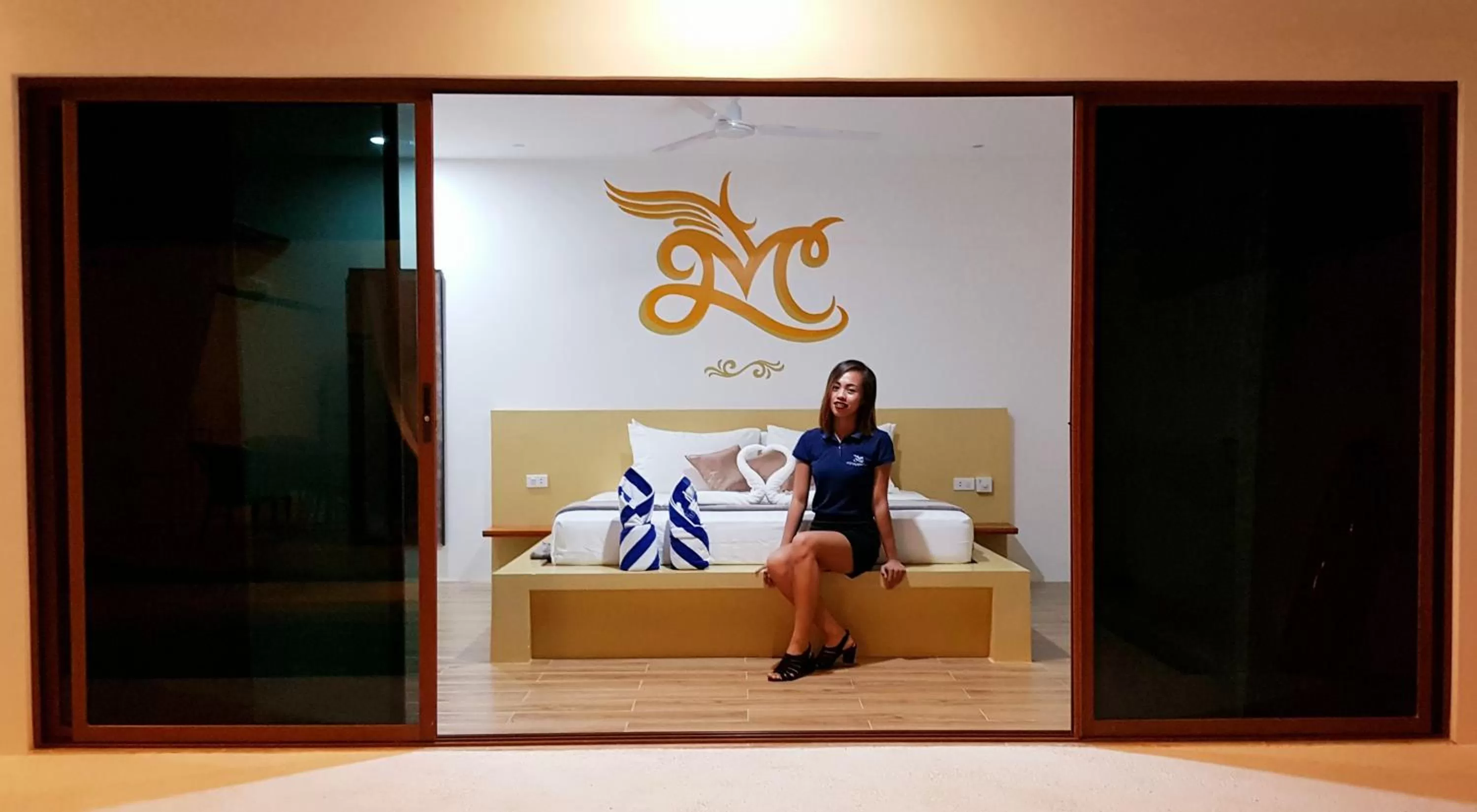 People in Montecarlo Villas Panglao