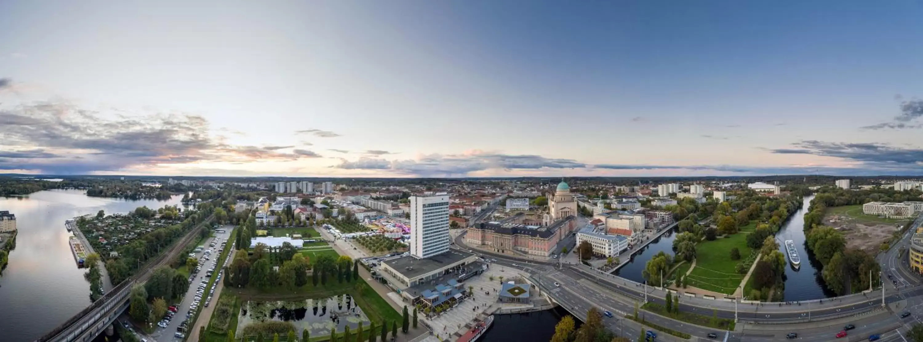 Natural landscape, Bird's-eye View in Mercure Hotel Potsdam City