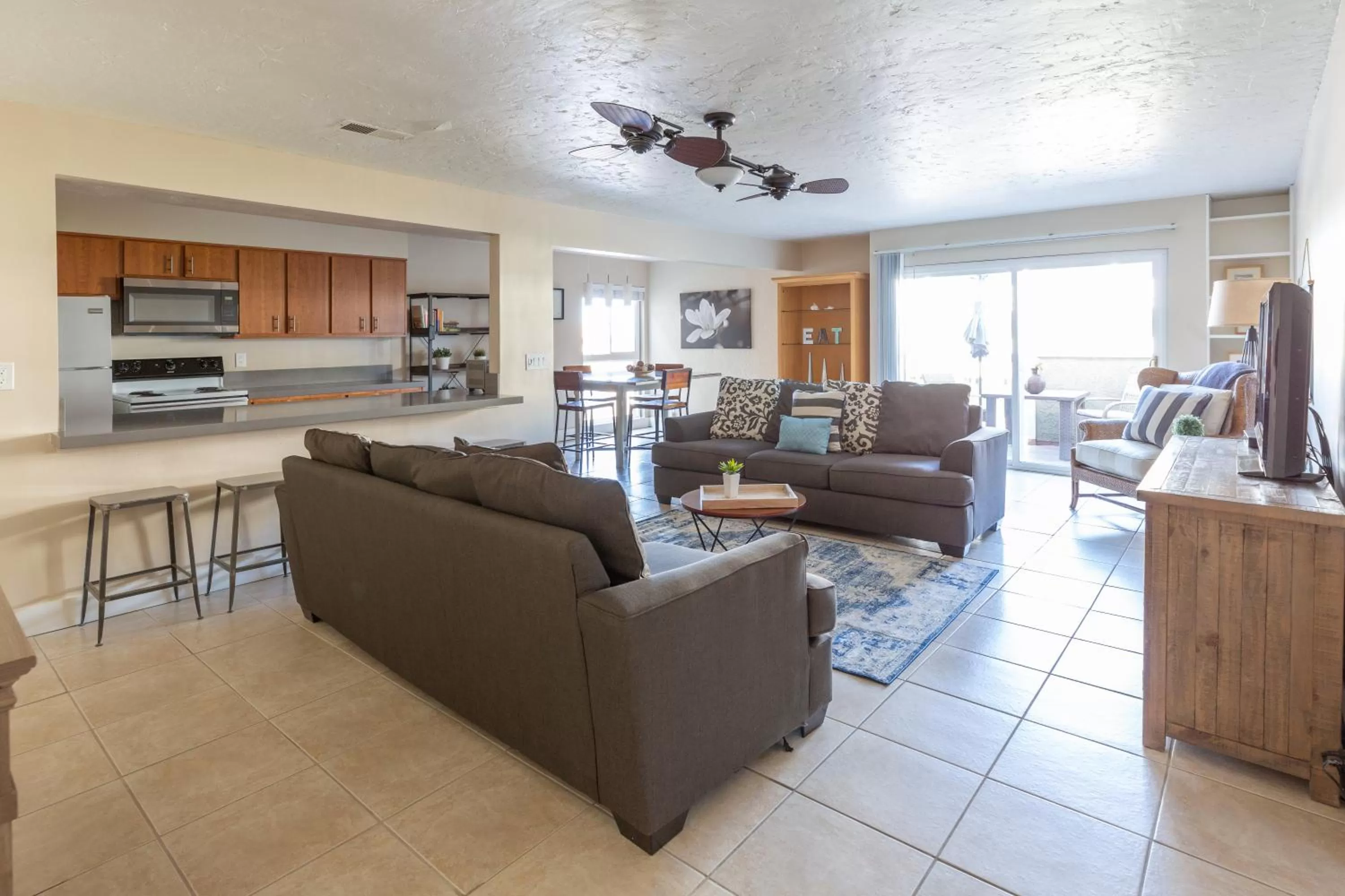 TV and multimedia, Seating Area in Beachwalk Villas