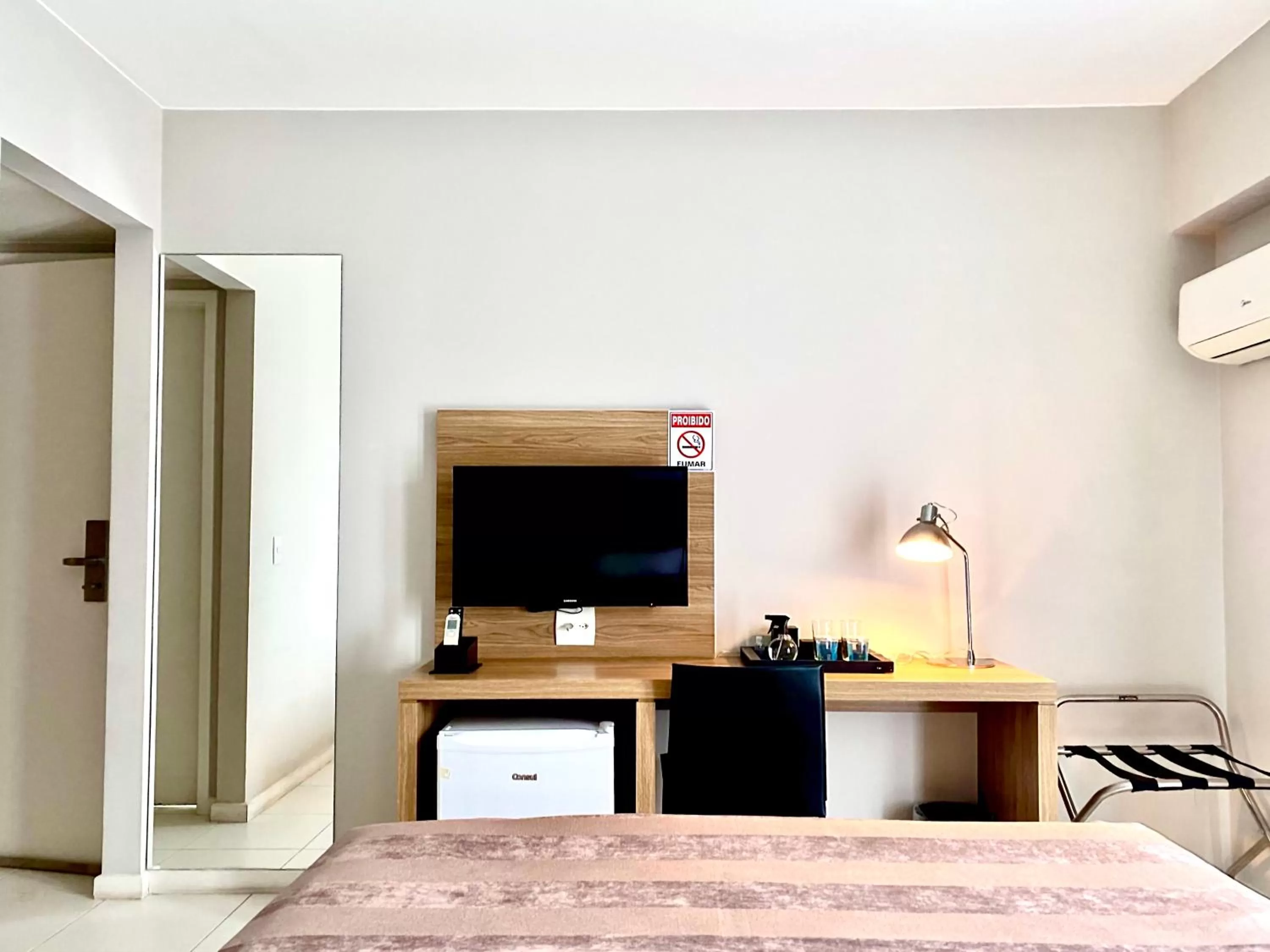 TV and multimedia, TV/Entertainment Center in Suíte & Flat Premium Rio Stay - Rio Centro