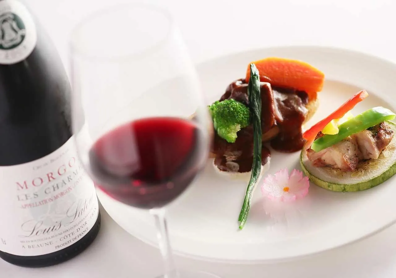 Food close-up in Aura Tachibana