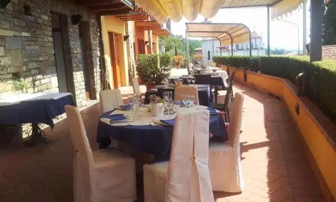 Restaurant/Places to Eat in La Marina Resort