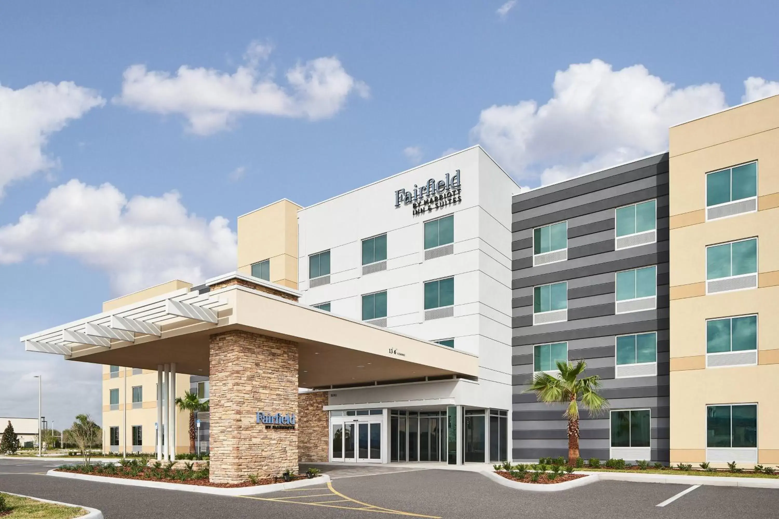 Property Building in Fairfield Inn & Suites Tampa Riverview