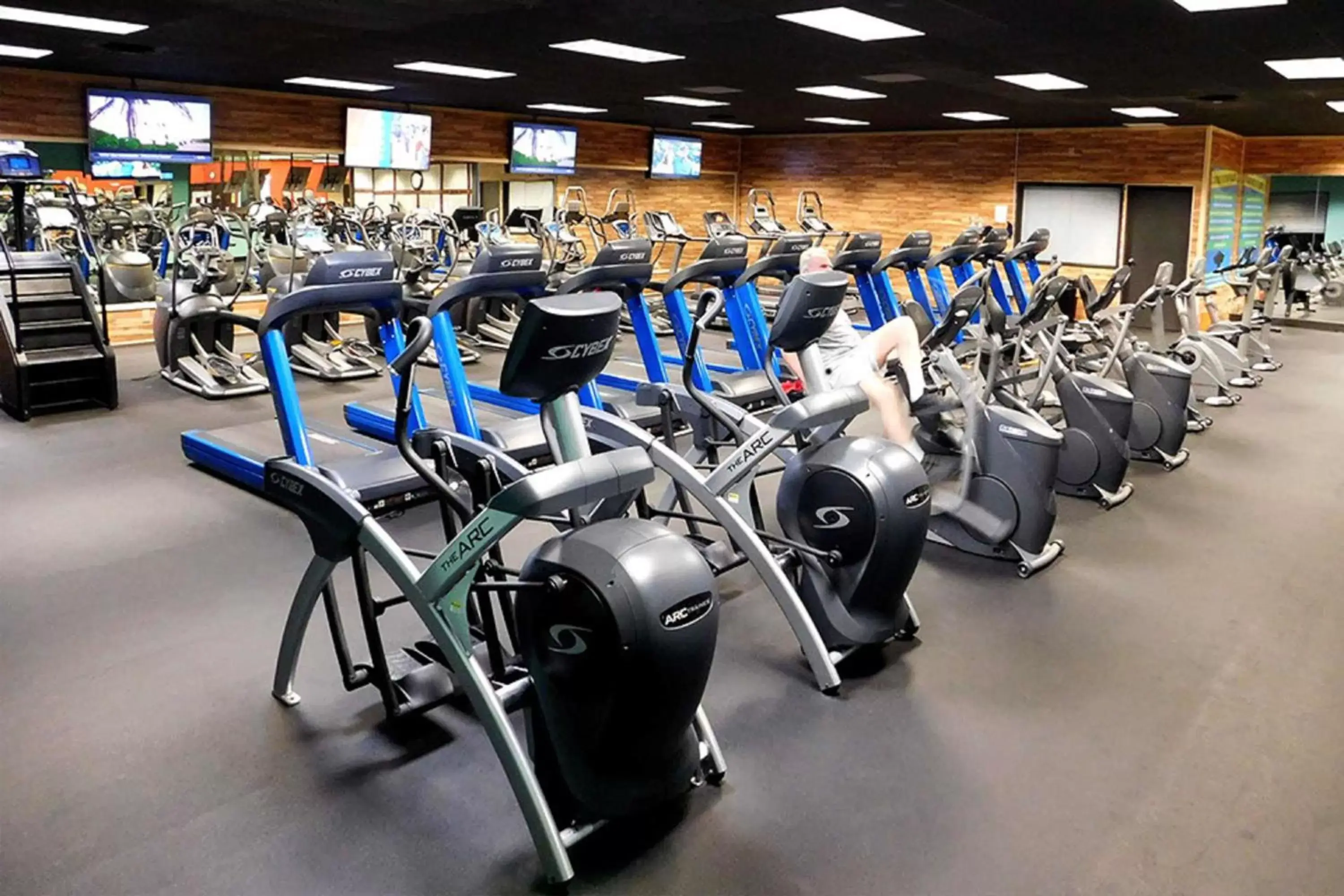 Fitness centre/facilities, Fitness Center/Facilities in Turning Leaf Townhome Suites