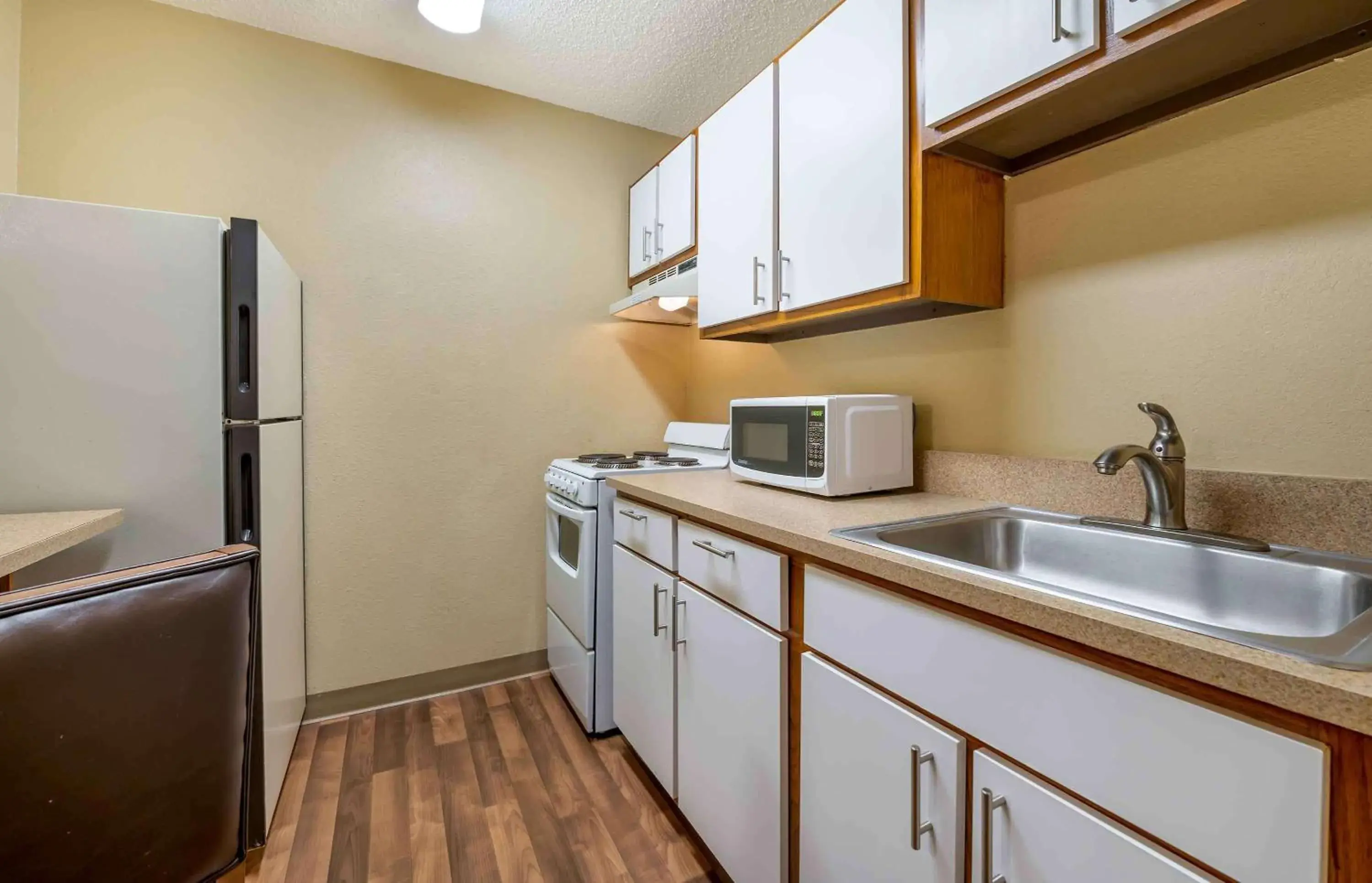 Bedroom, Kitchen/Kitchenette in Extended Stay America Suites - Indianapolis - Northwest - College Park