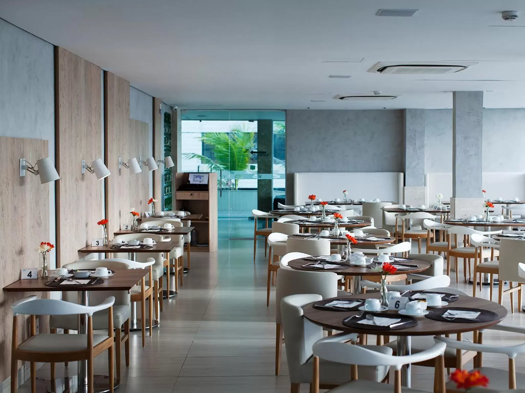 Restaurant/places to eat in Crocobeach Hotel Restaurant/places to eat in Crocobeach Hotel