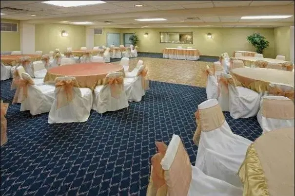 Banquet/Function facilities, Banquet Facilities in Americas Best Value Inn Laredo