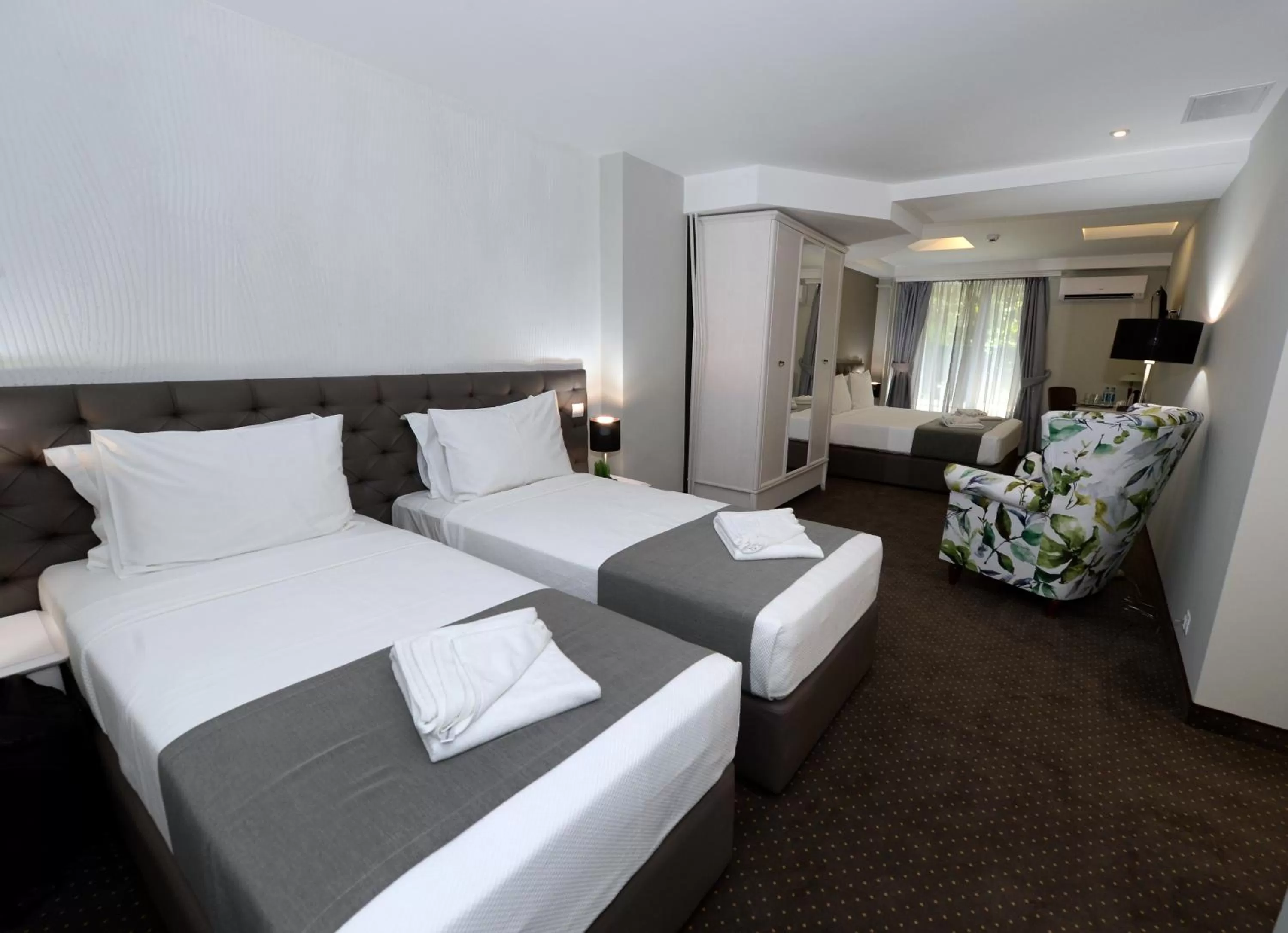 Photo of the whole room, Bed in Hotel Alexandar II