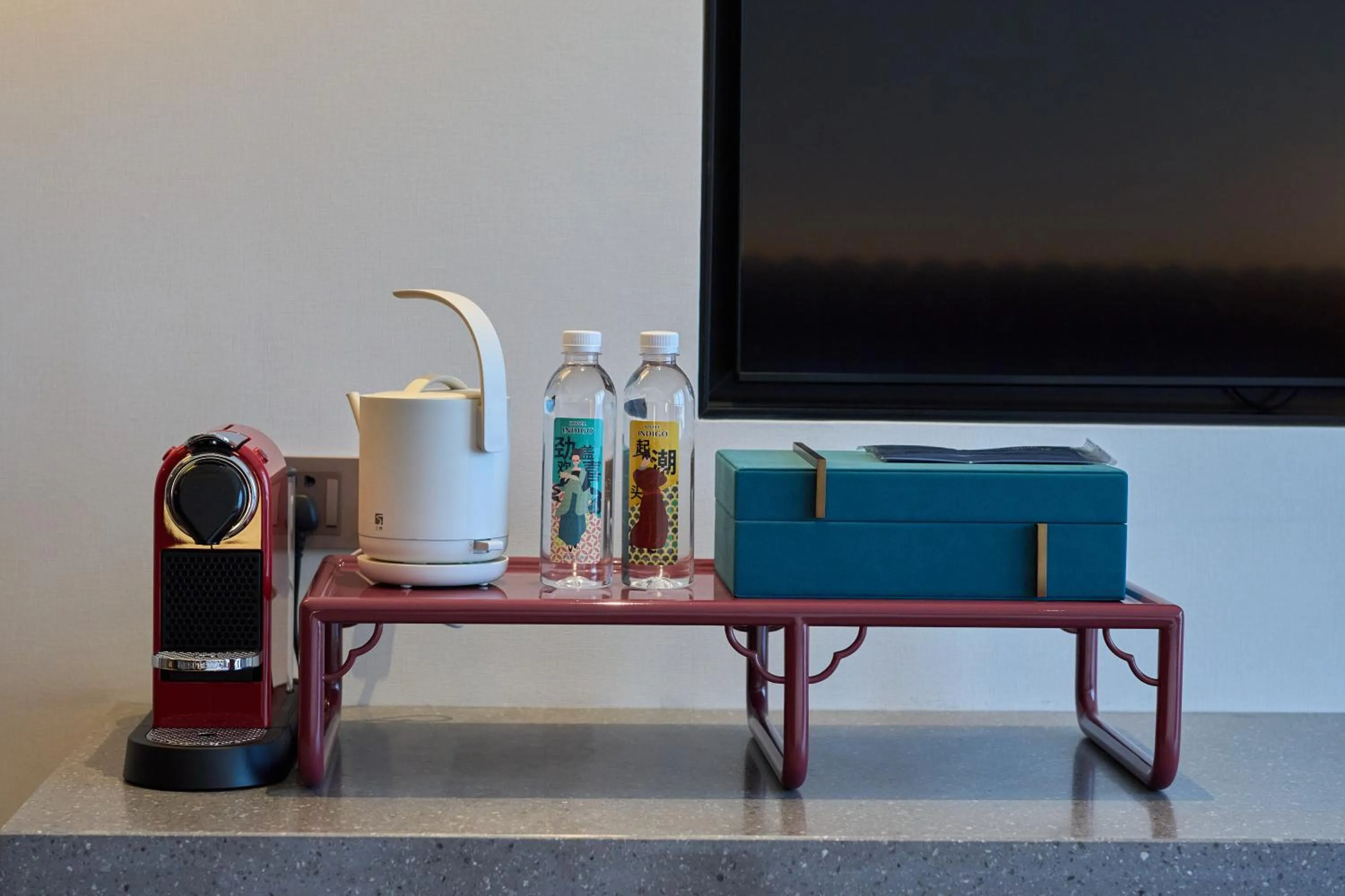 Coffee/tea facilities in Hotel Indigo Hangzhou Uptown