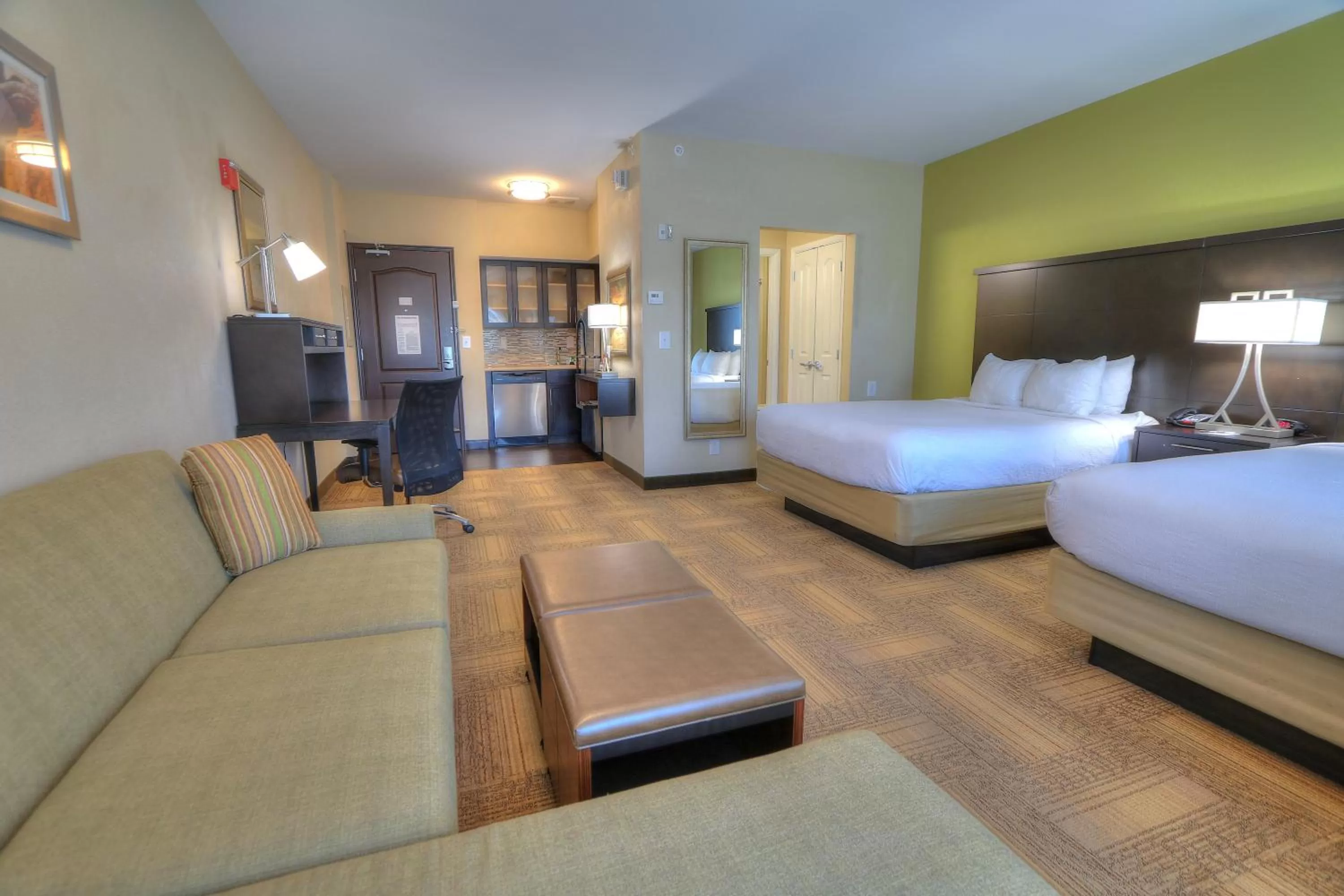 Photo of the whole room, Bed in Staybridge Suites Knoxville West by IHG