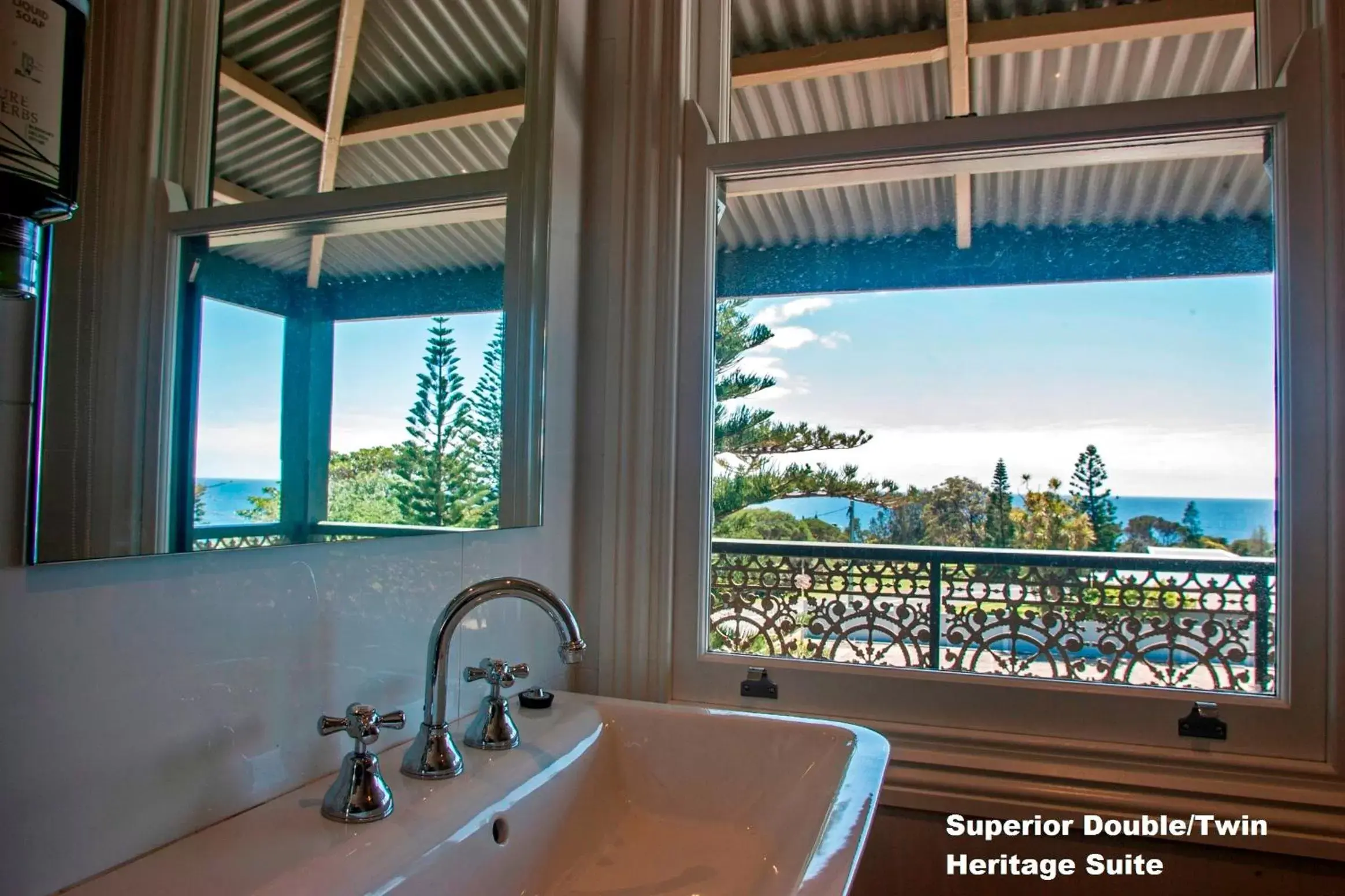 Toilet, Bathroom in Tathra Hotel & Motel