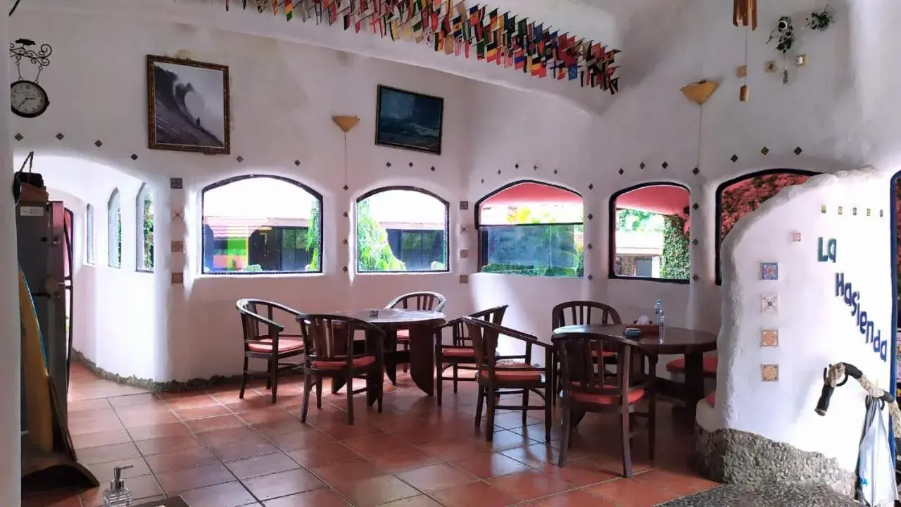 Restaurant/Places to Eat in Hotel La Hasienda