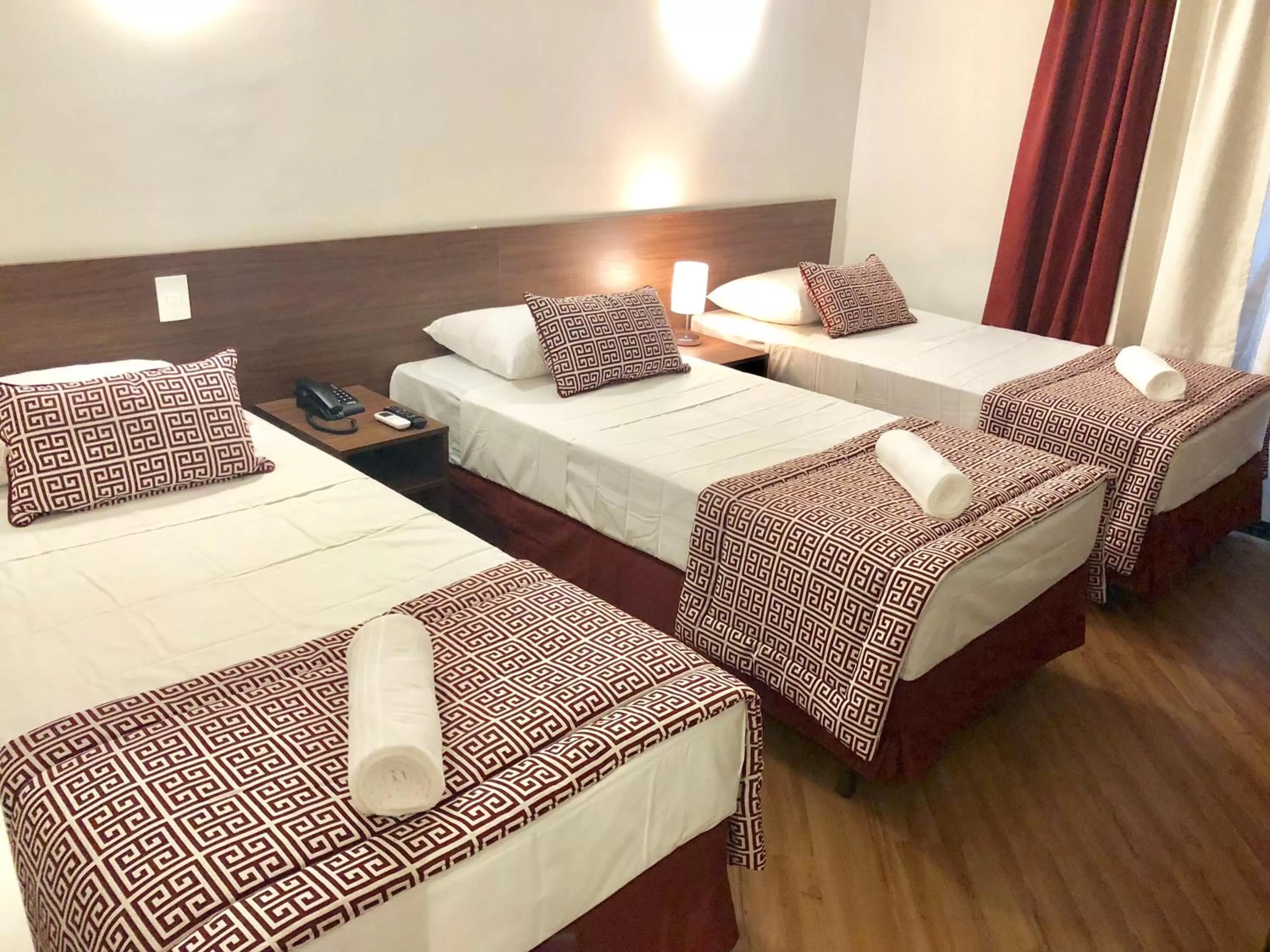 Deluxe Triple Room in Lummina Mogi