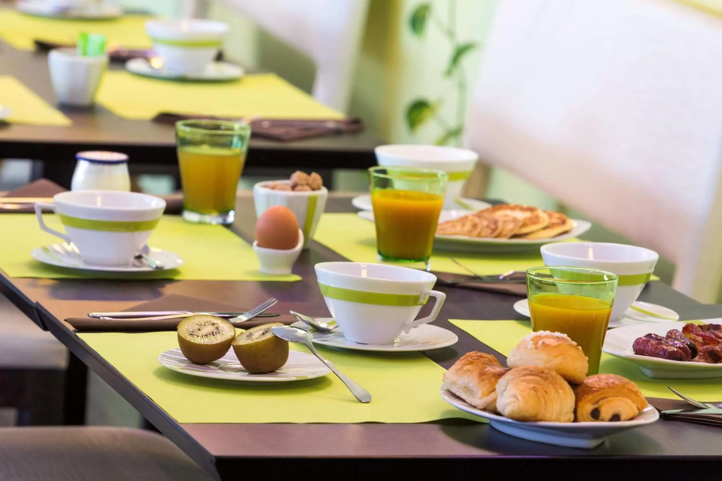 Restaurant/places to eat in Best Western Plus Richelieu Restaurant/places to eat in Best Western Plus Richelieu