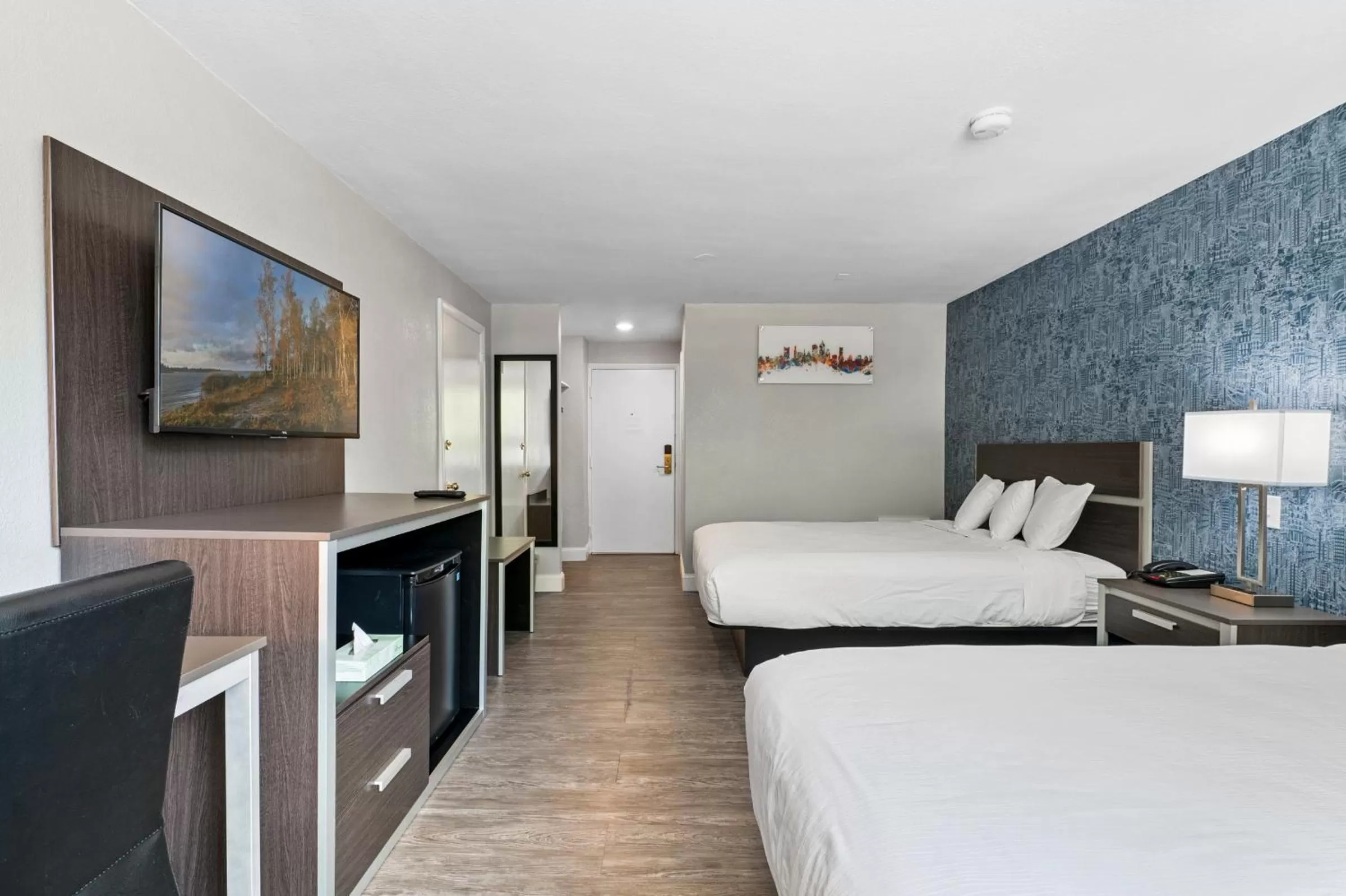 Photo of the whole room, Bed in Inn On Arsenal