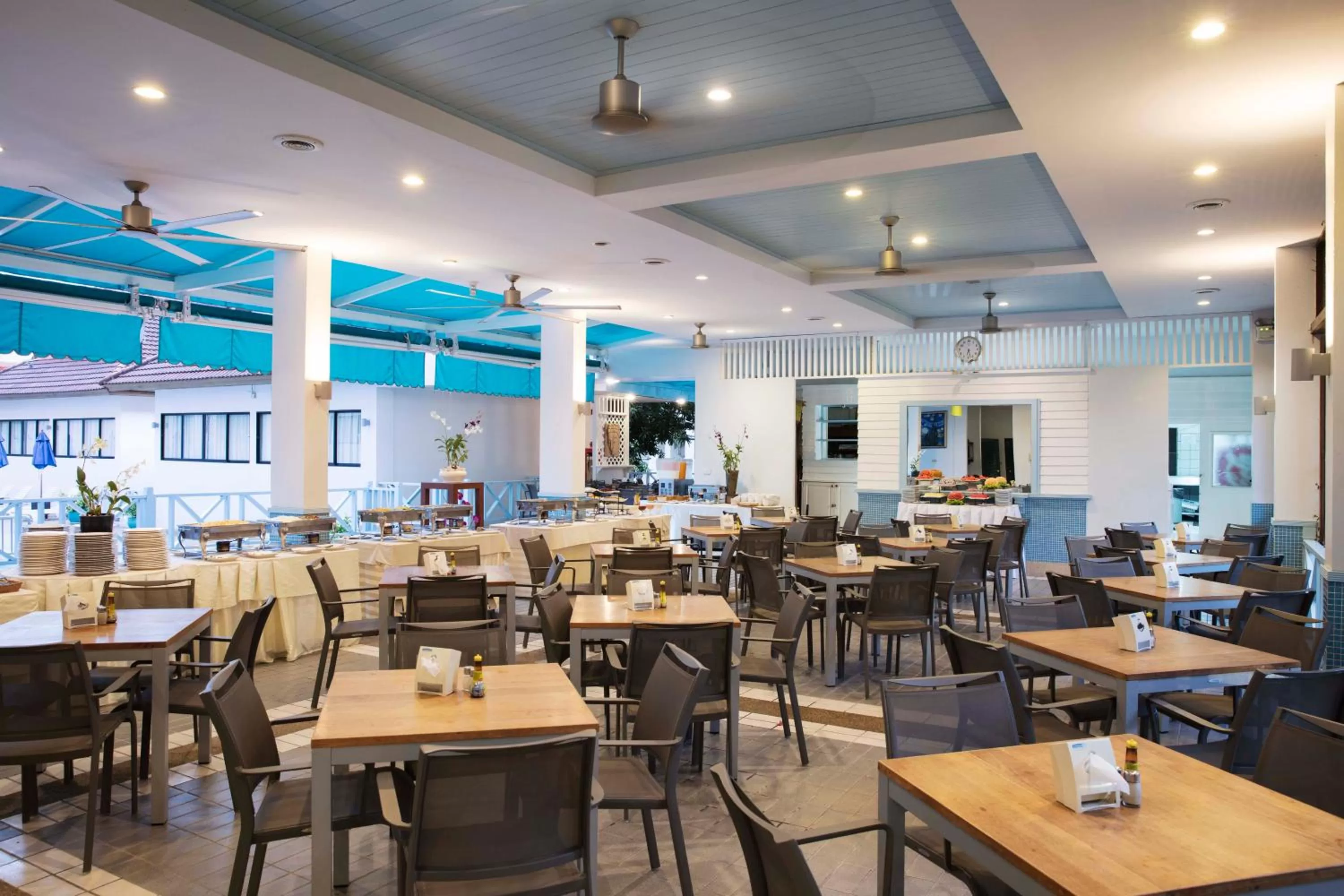Restaurant/Places to Eat in Chom View Hotel, Hua Hin