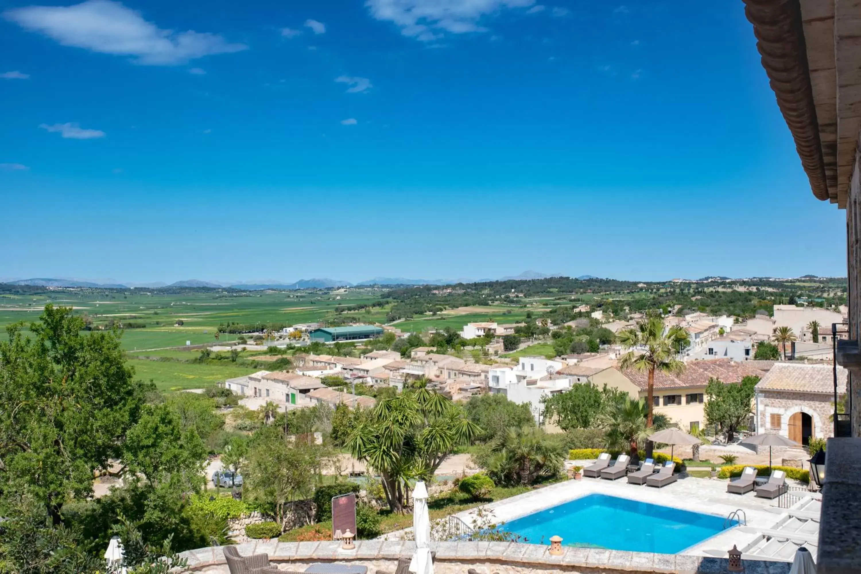 Mountain view, Pool View in Casa Font i Roig