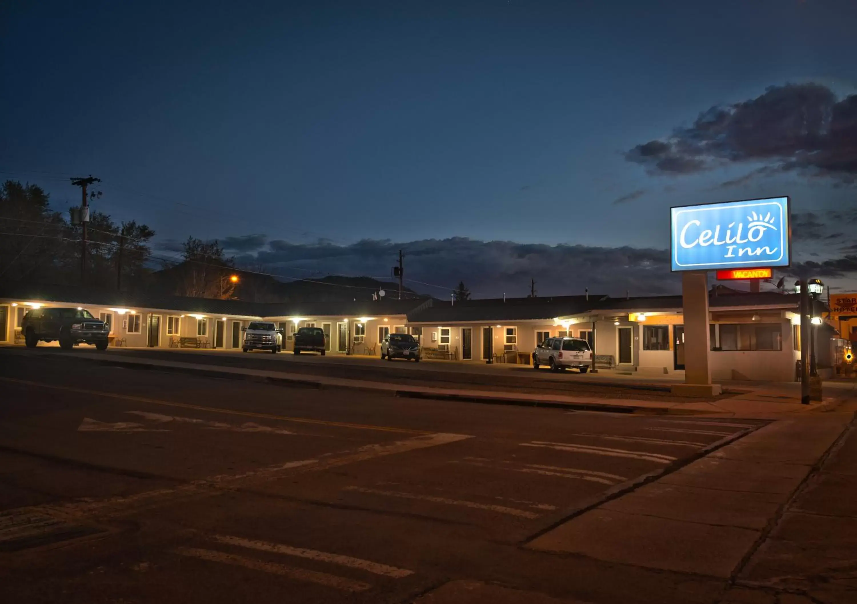 Property Building in Celilo Inn