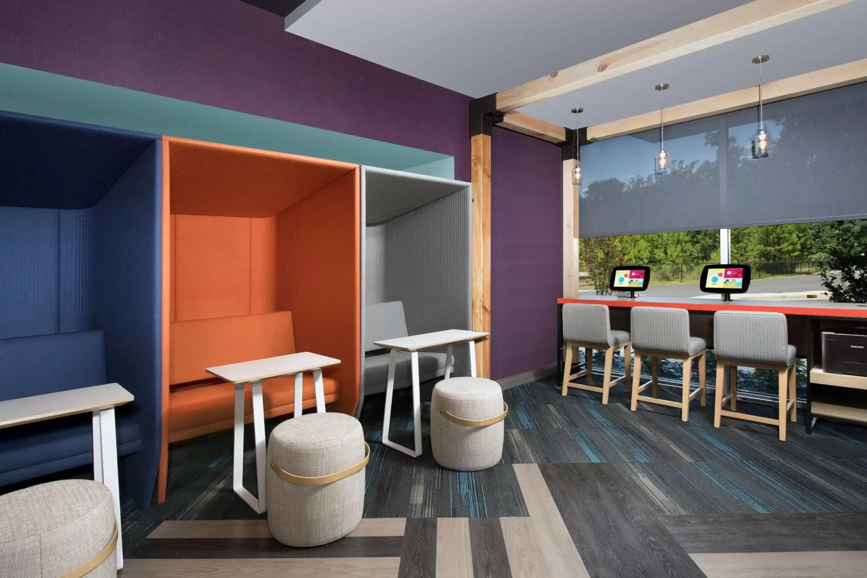 Business facilities, Lounge/Bar in Tru By Hilton McDonough