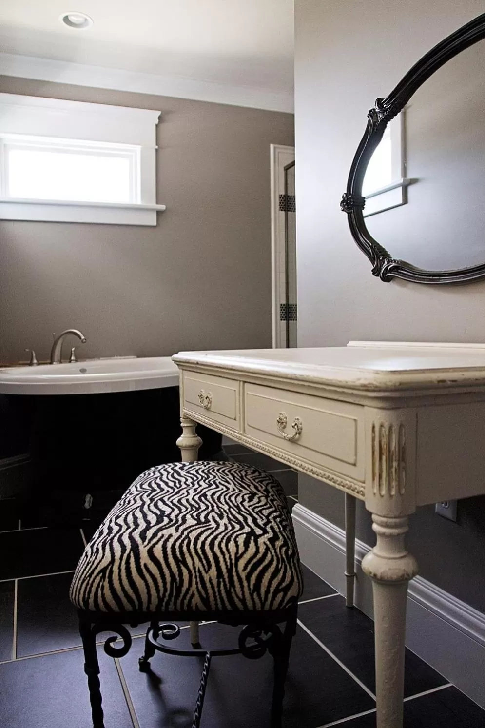 Bathroom in Wishmaker House B&b