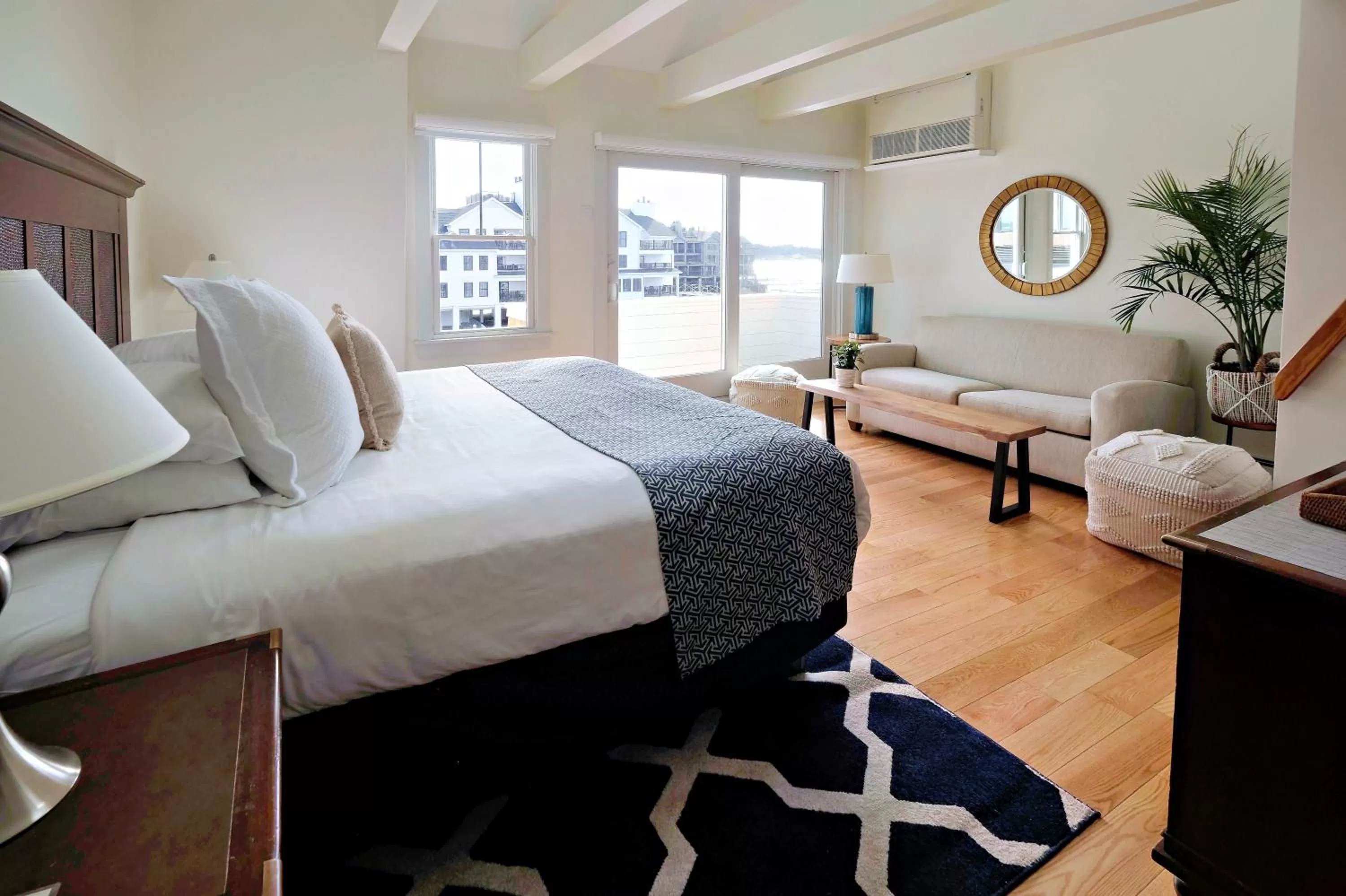 Bedroom in Harborside Inn