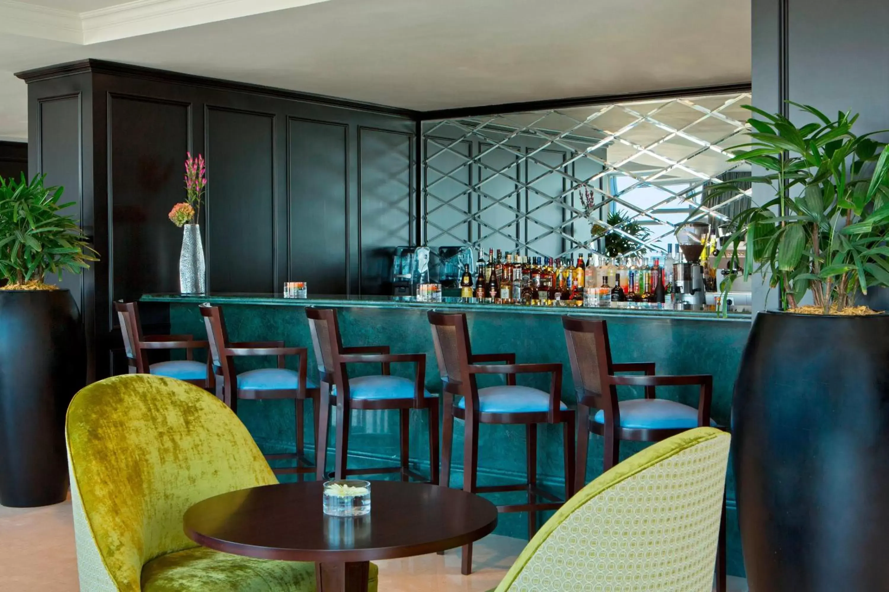Lounge or bar, Restaurant/Places to Eat in Sheraton Santiago Hotel & Convention Center