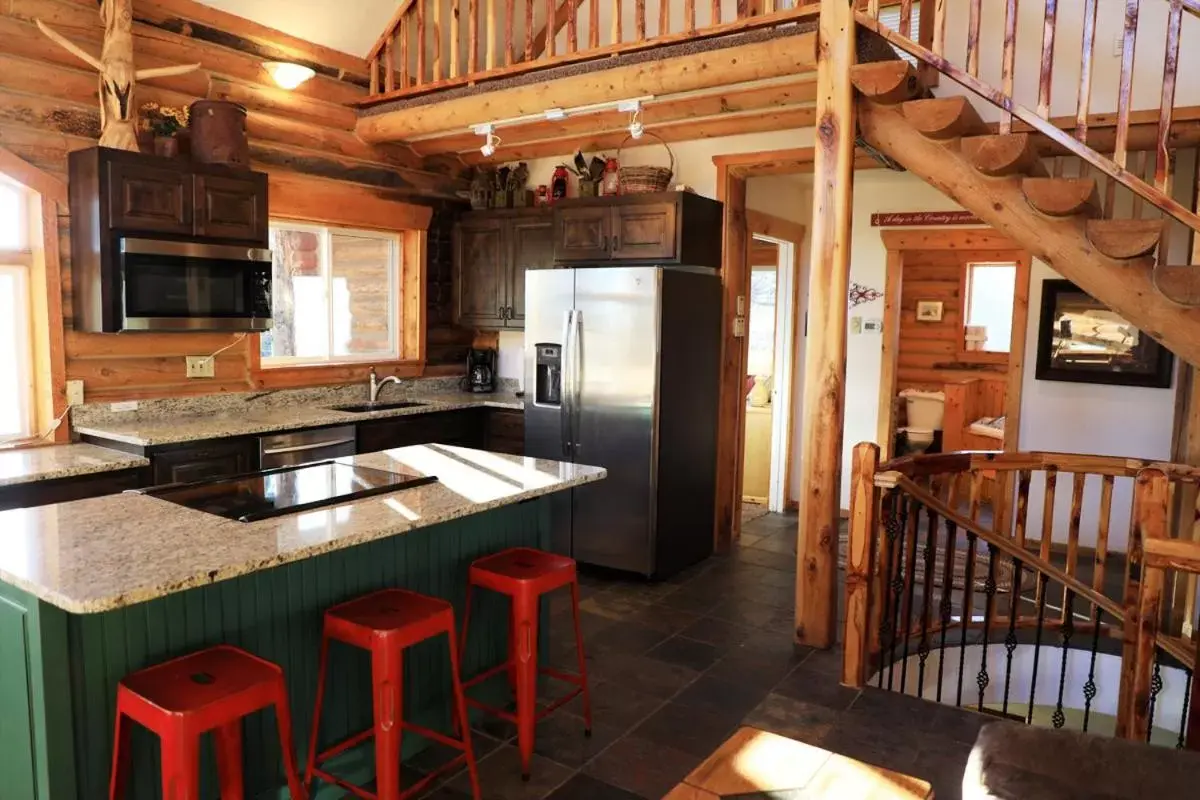 Kitchen/Kitchenette in Zion Ponderosa Ranch Resort