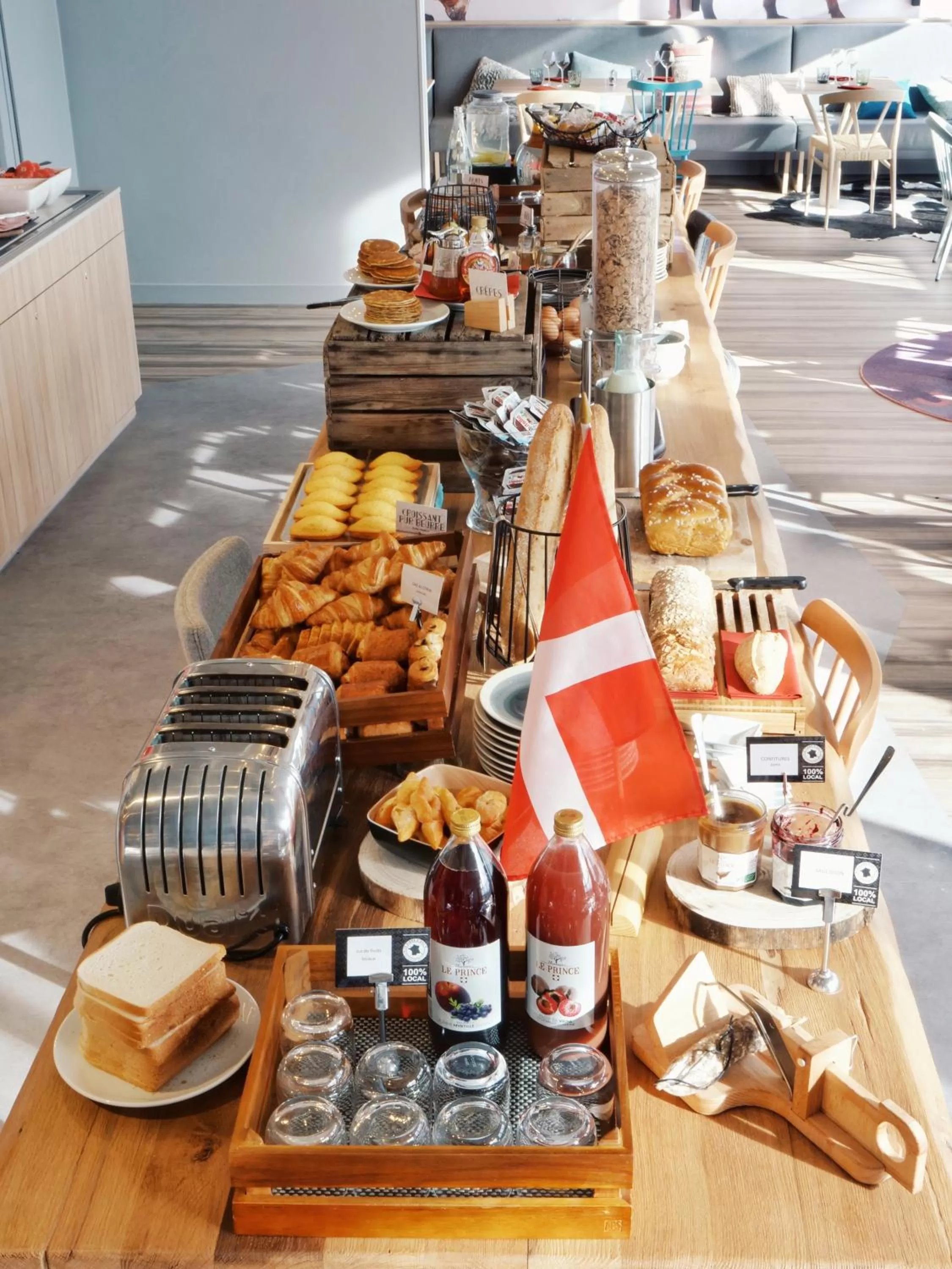 Buffet breakfast in Mercure Annemasse Porte De Genève