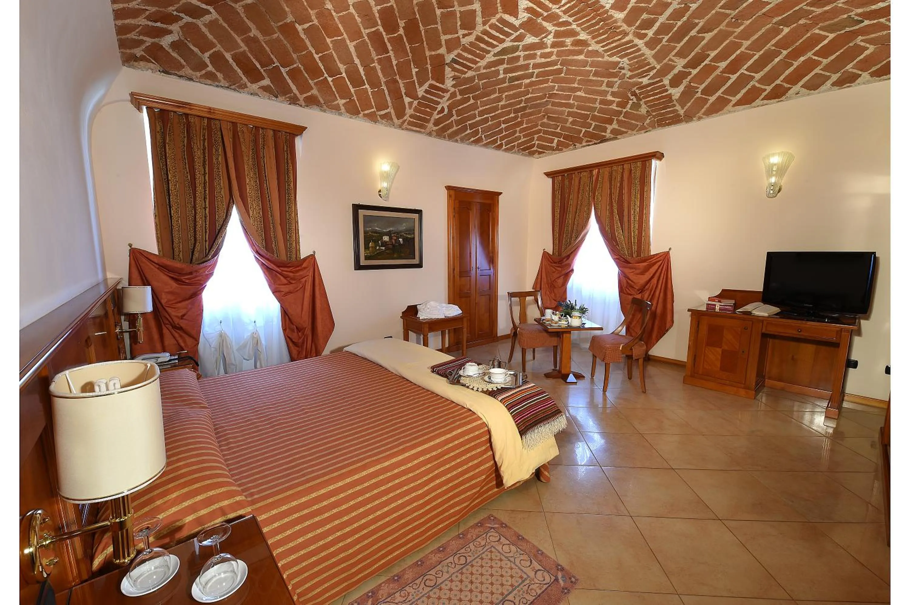 Day, Bed in Hotel Acqui & Centro Benessere