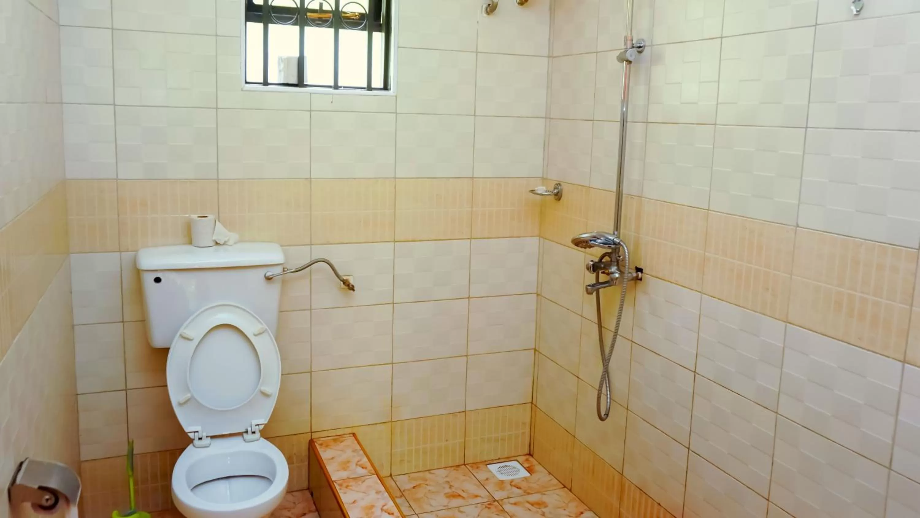 Bathroom in Bunyonyi Overland Resort