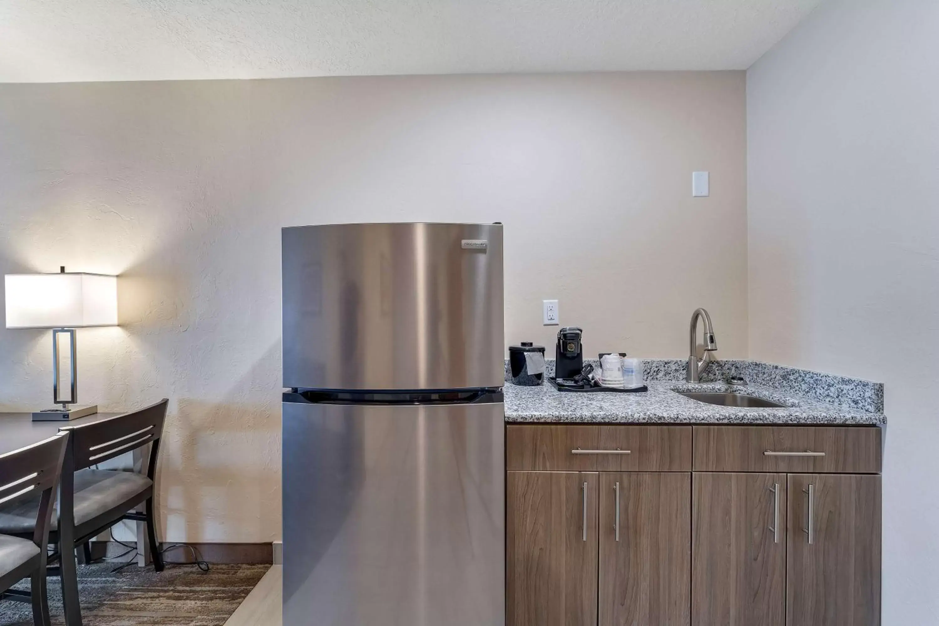 Photo of the whole room, Kitchen/Kitchenette in SureStay Plus Hotel by Best Western Price