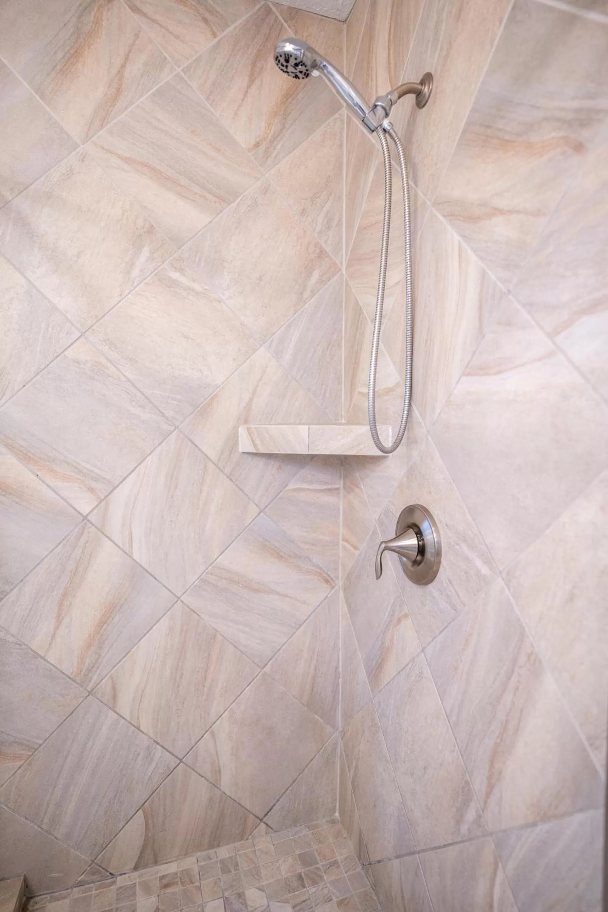 Shower in The Capri at Siesta