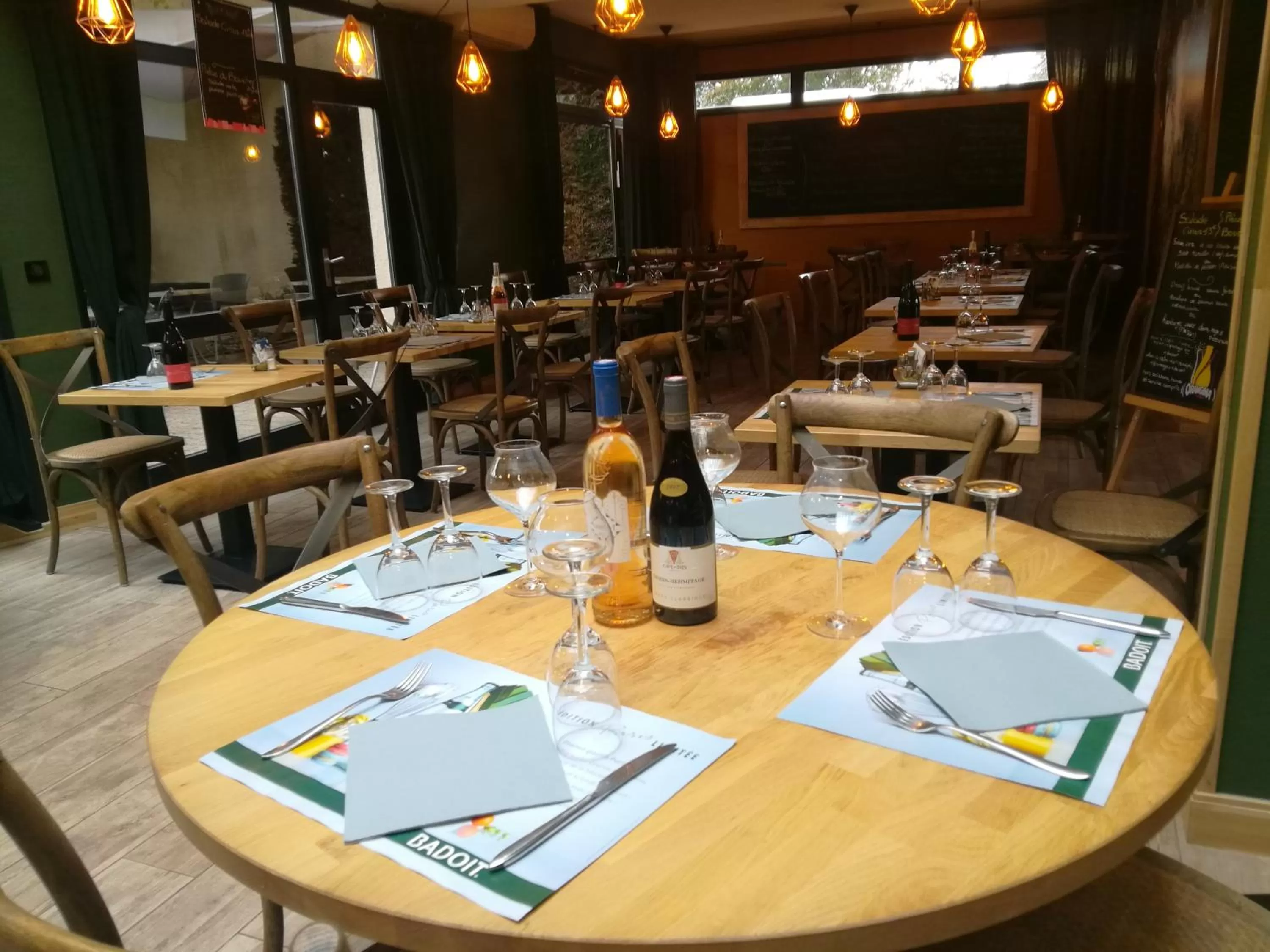 Restaurant/Places to Eat in HOTEL RESTAURANT CIRIUS