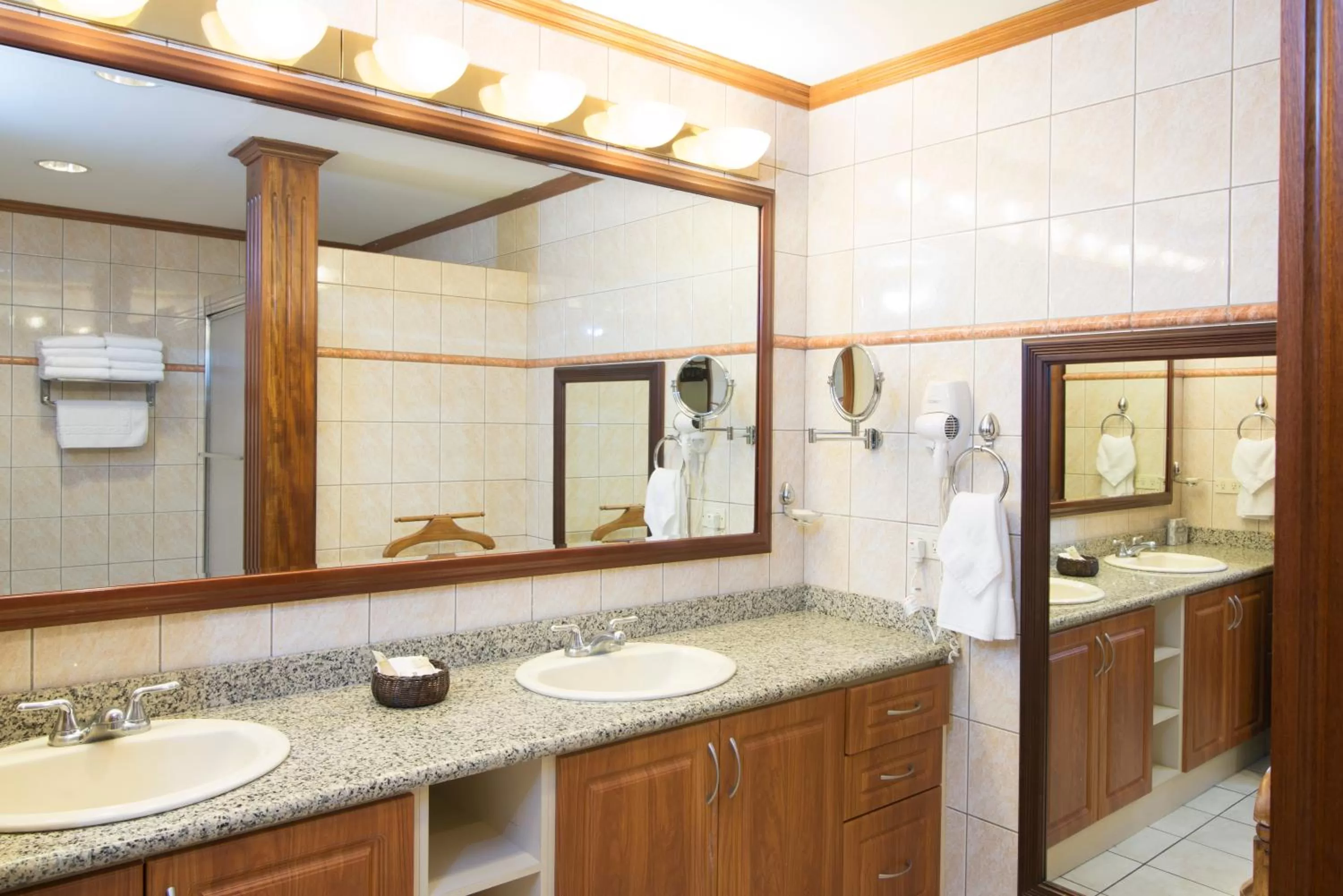 Bathroom in Apartotel & Suites Villas del Rio