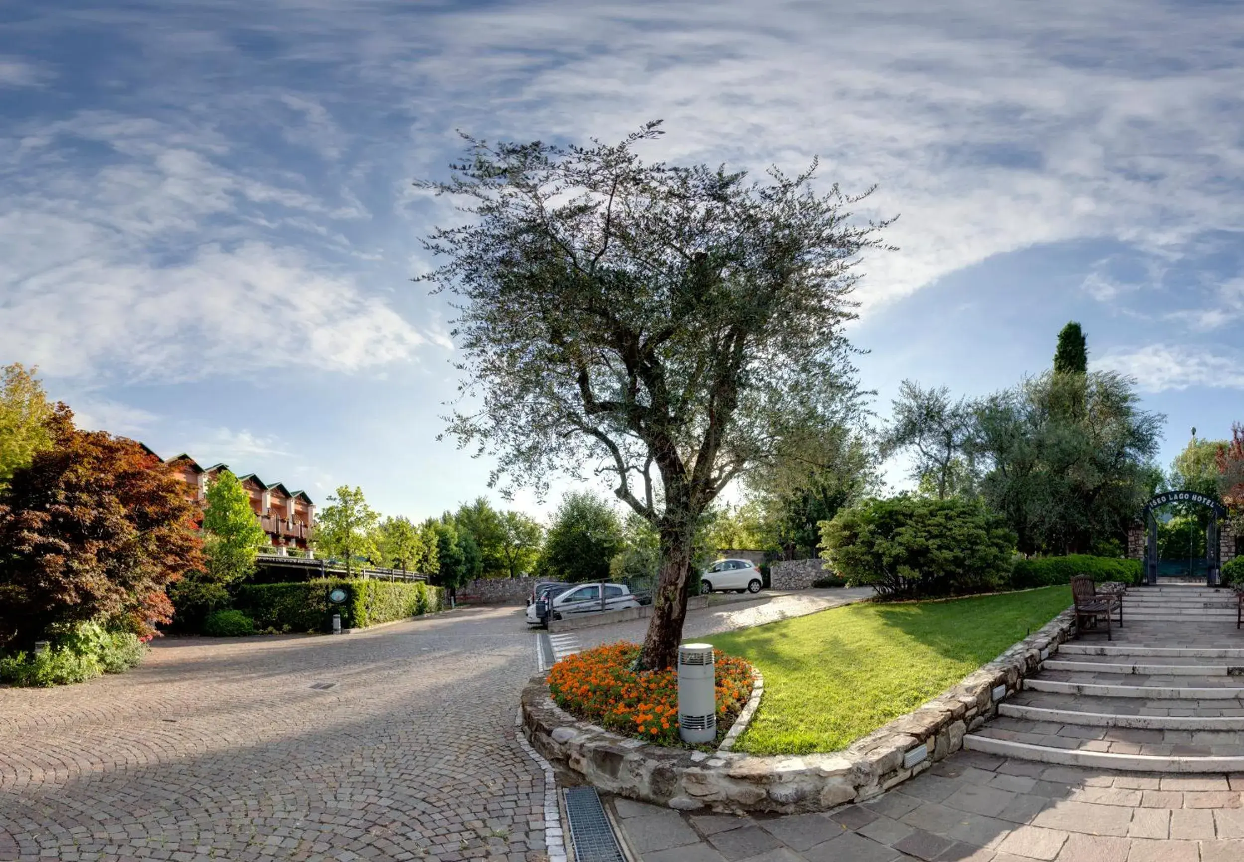 Parking in Iseo Lago Hotel