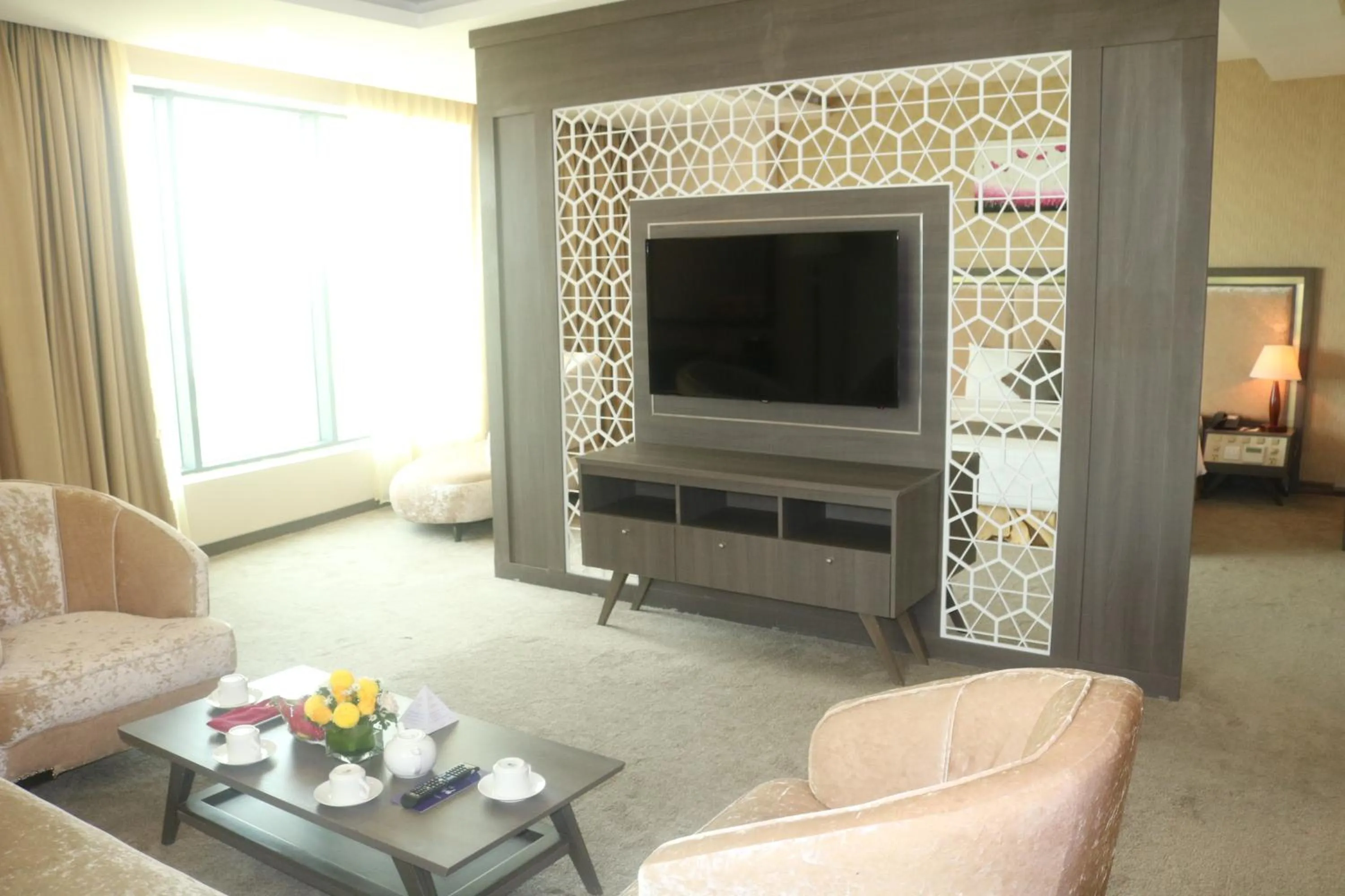 Communal lounge/ TV room in Muong Thanh Luxury Can Tho Hotel