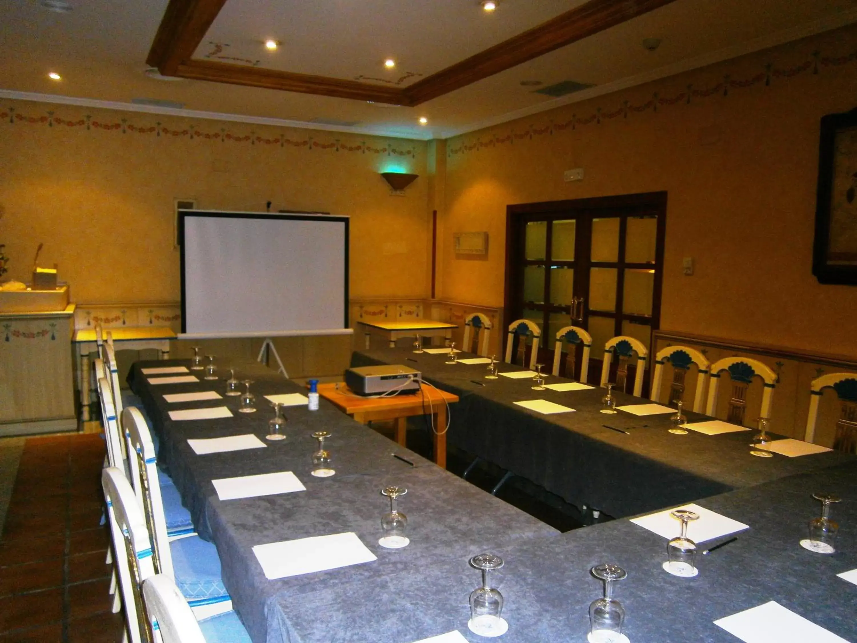 Business facilities in Hotel Casona de la Reyna