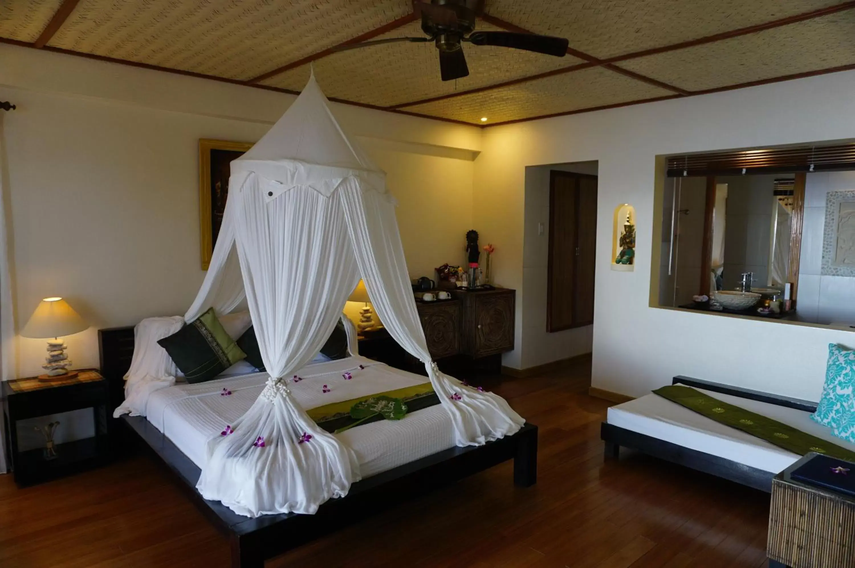 Bed in Vellago Resort
