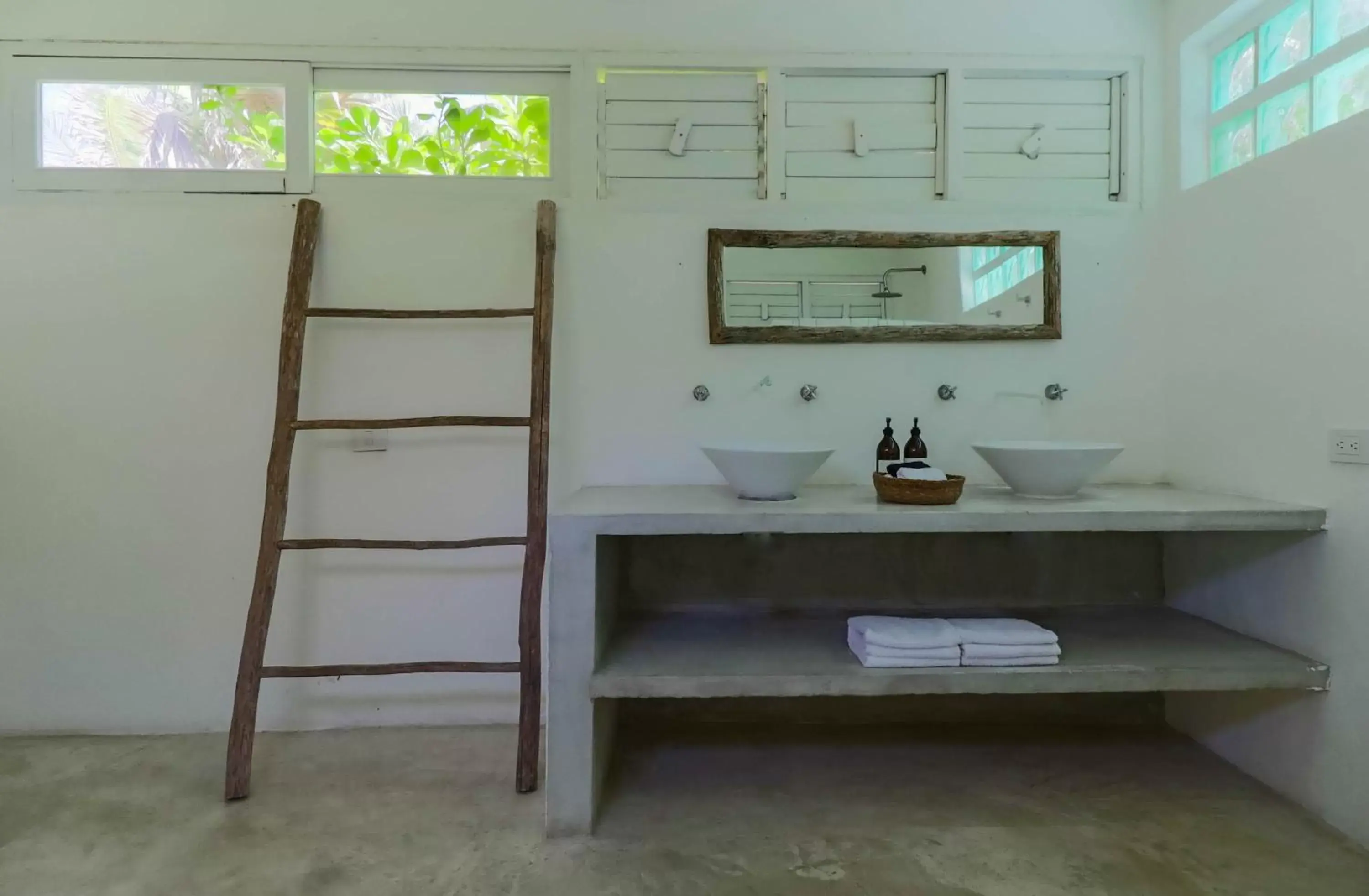 Bathroom in Tuup Tulum Oceanfront or road side rooms