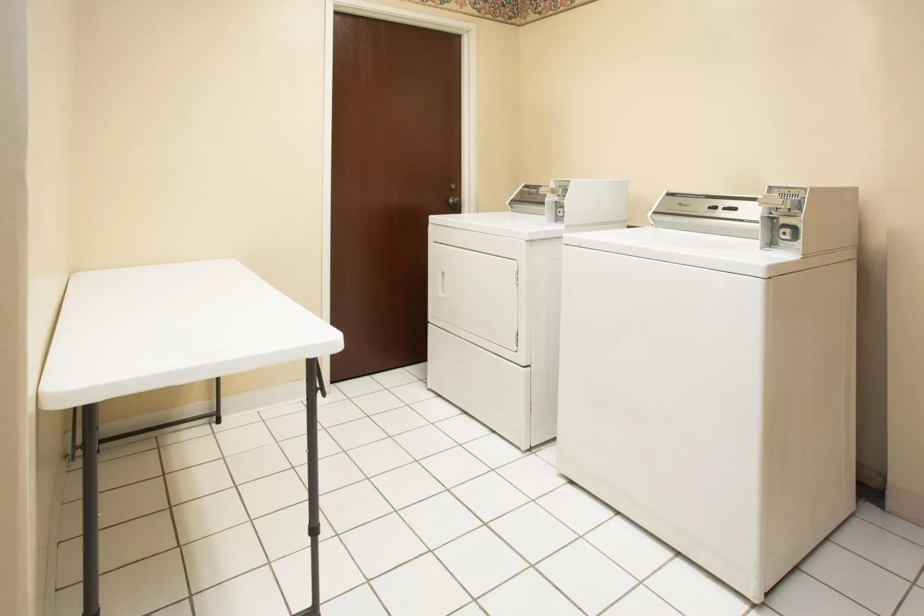 Other, Kitchen/Kitchenette in Travelodge by Wyndham Fort Myers Airport