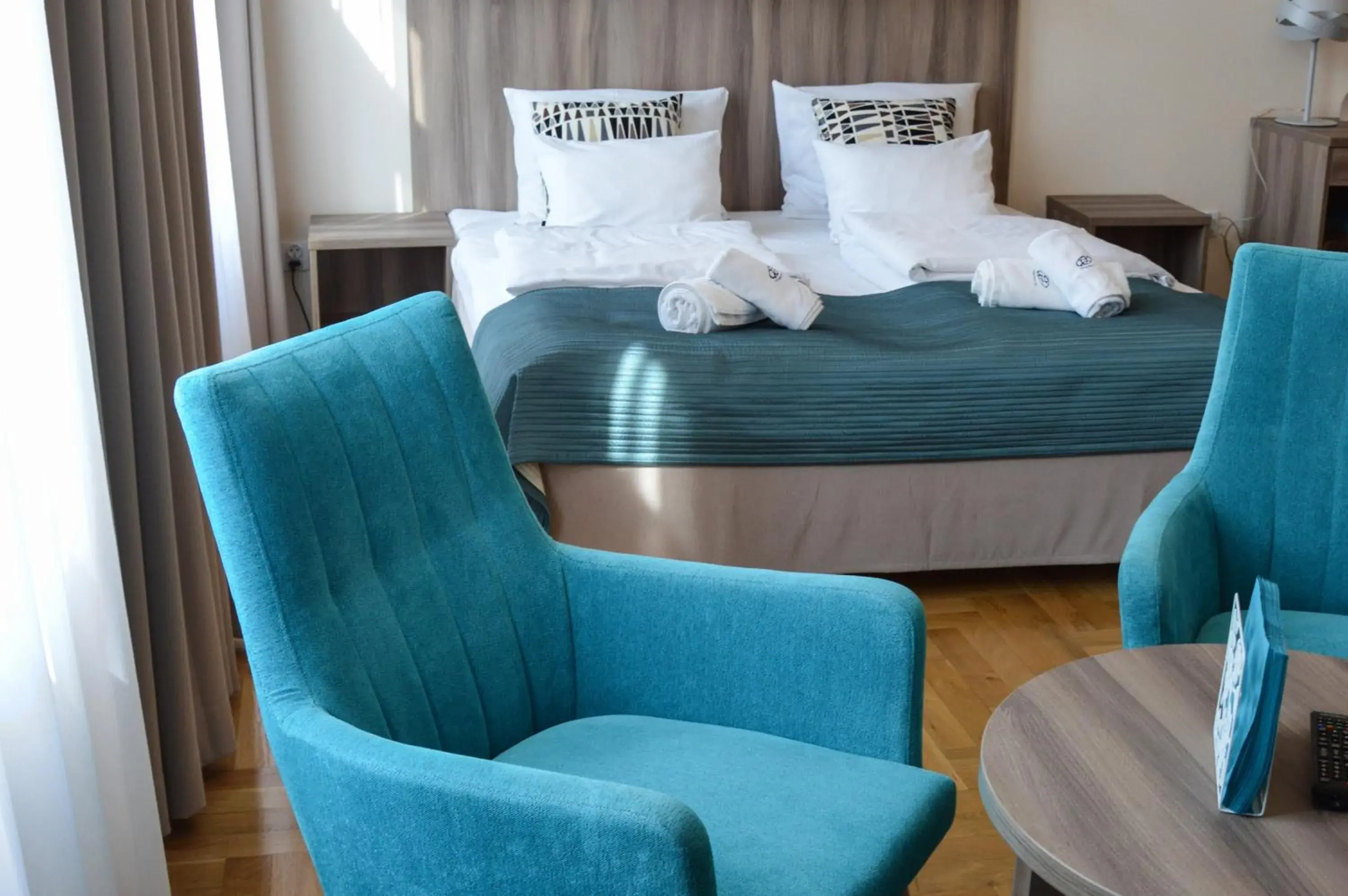 Bed in Kosmopolita Rooms & Apartments