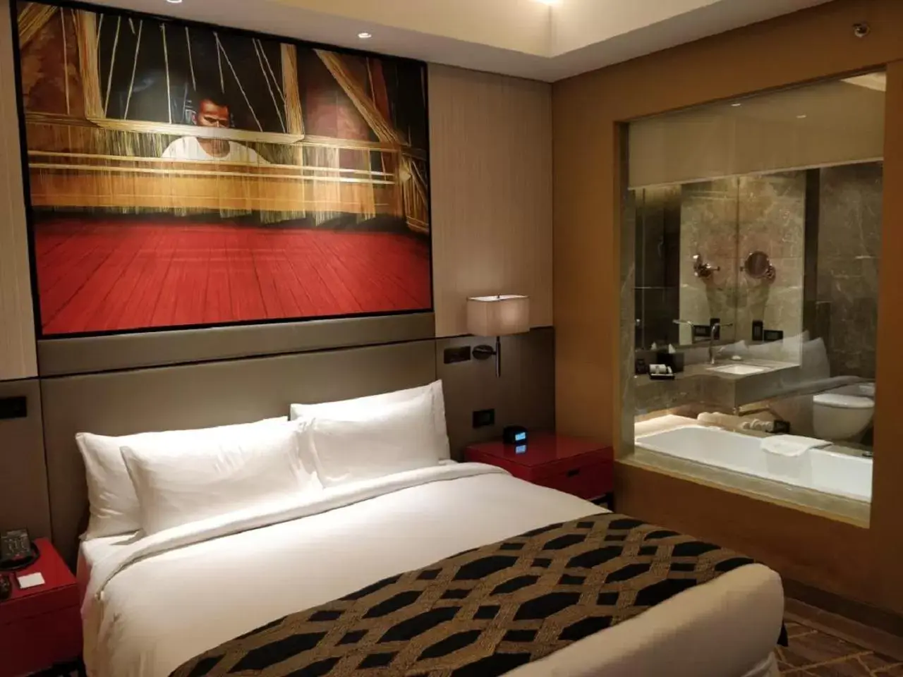 Photo of the whole room, Bed in Radisson Blu Faridabad
