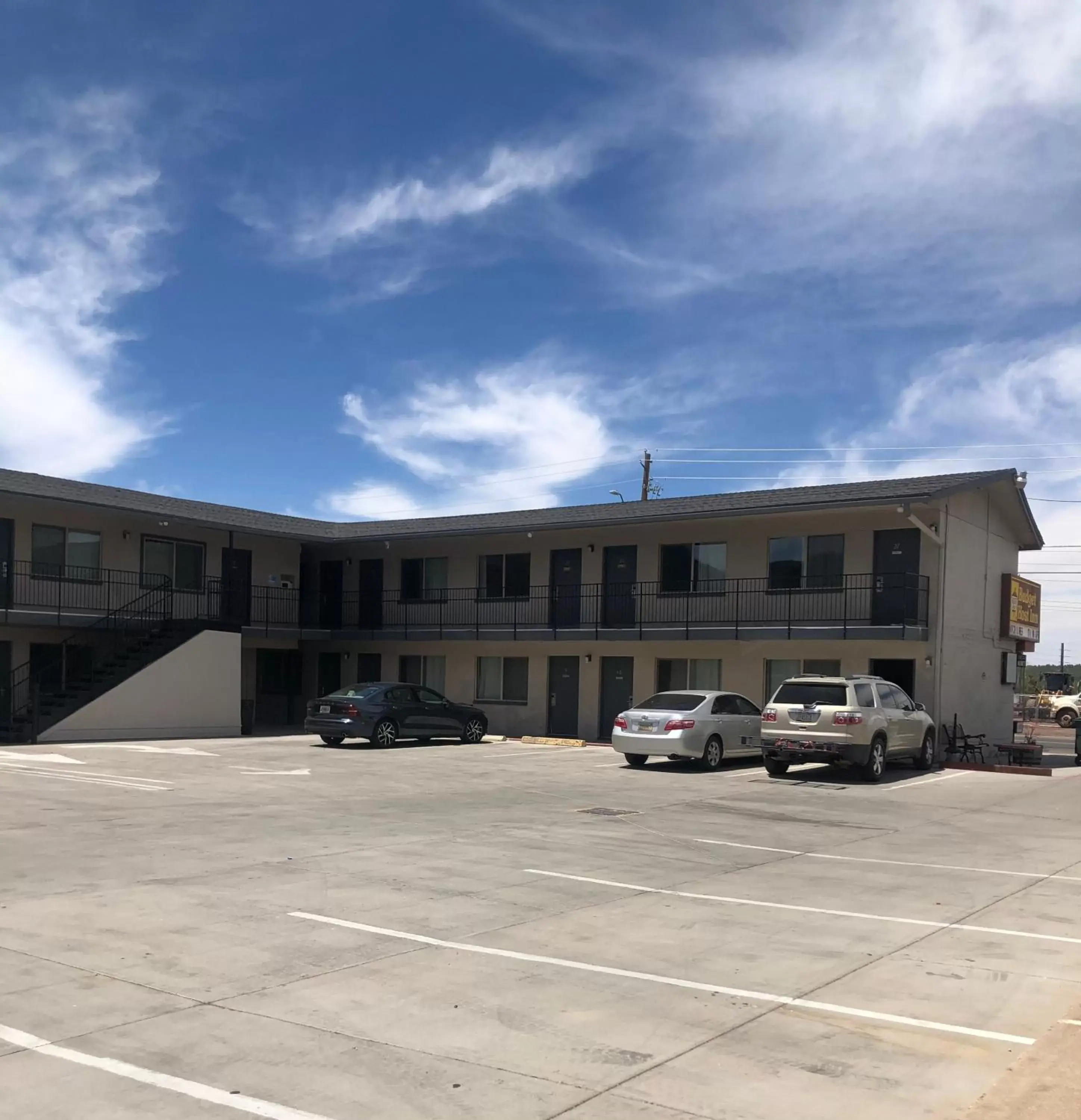 Property Building in Motel 6 Williams, AZ Downtown Grand Canyon