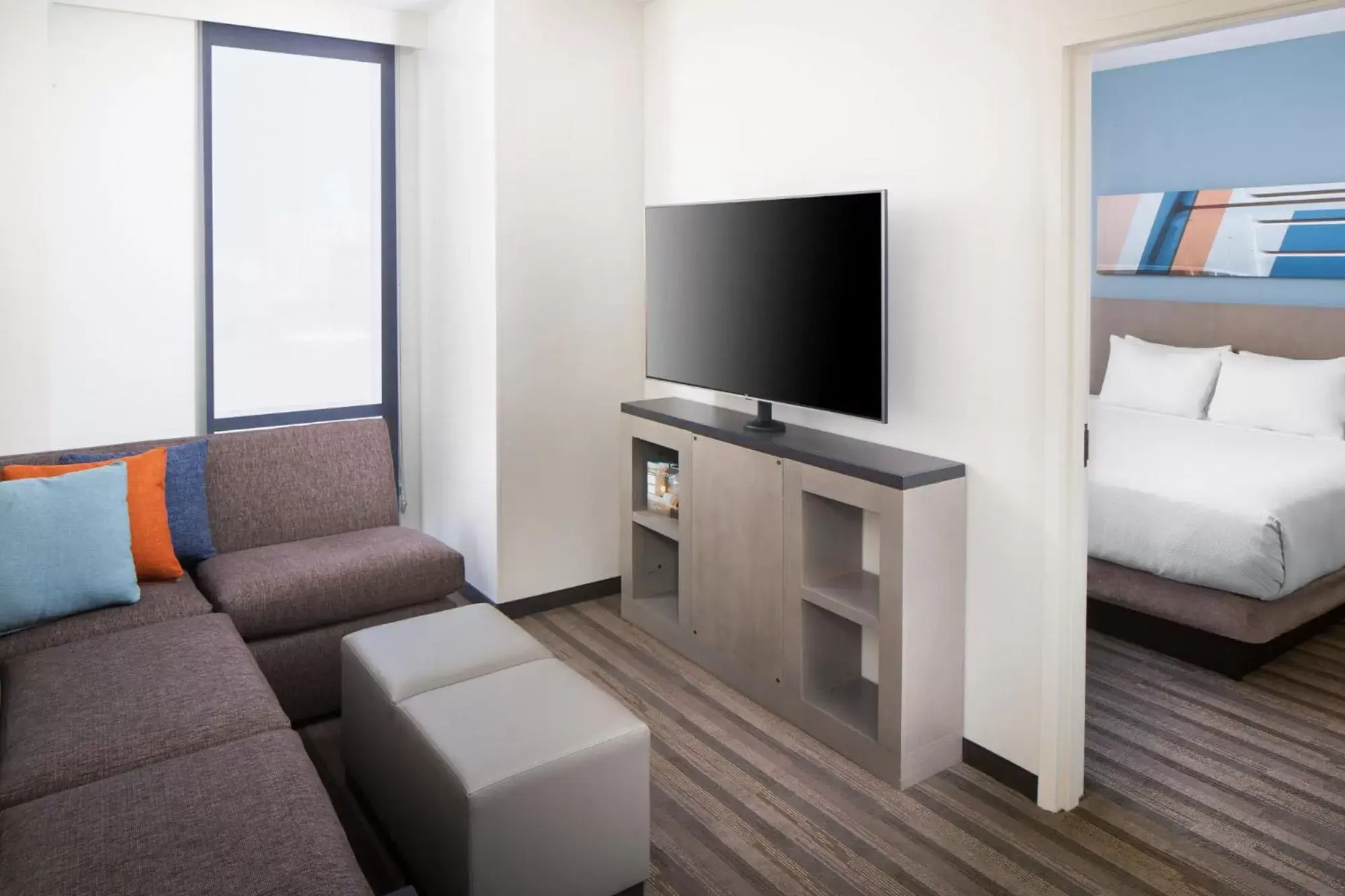 TV/Entertainment Center in Hyatt House Nashville at Vanderbilt