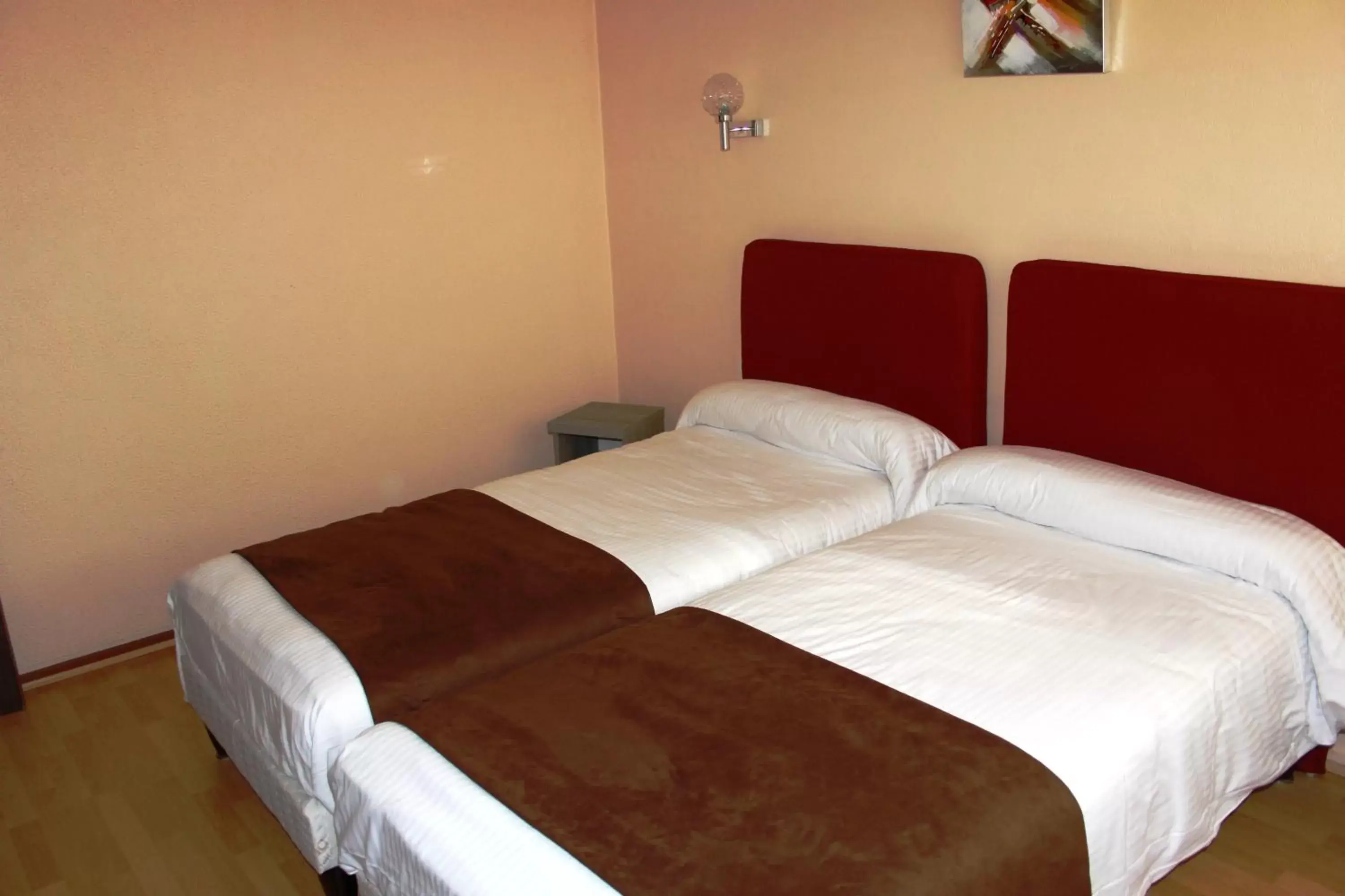 Photo of the whole room, Bed in Hôtel Saint-Hubert